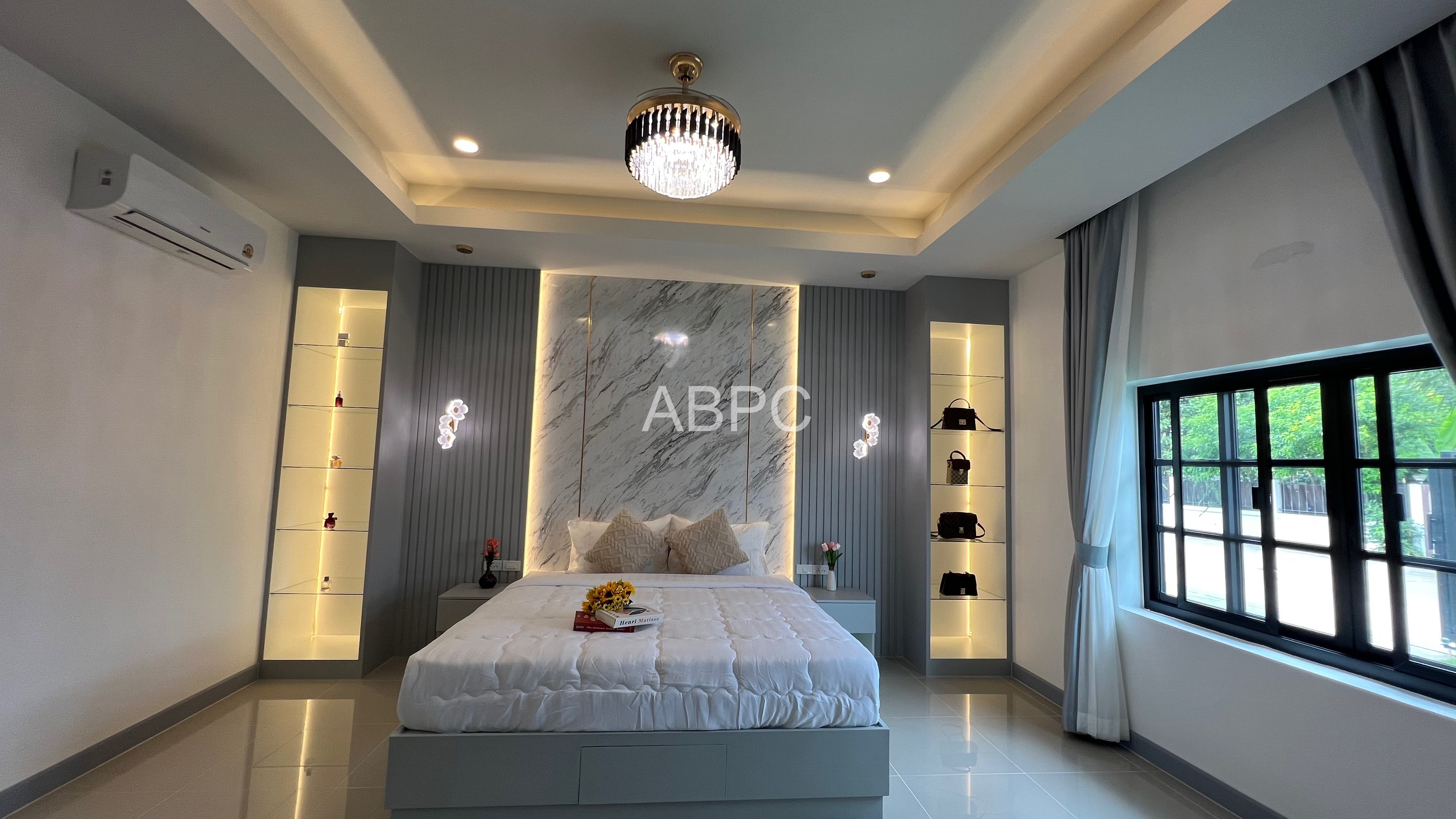 4 Bedrooms 4 Bathrooms in East Pattaya photo 10