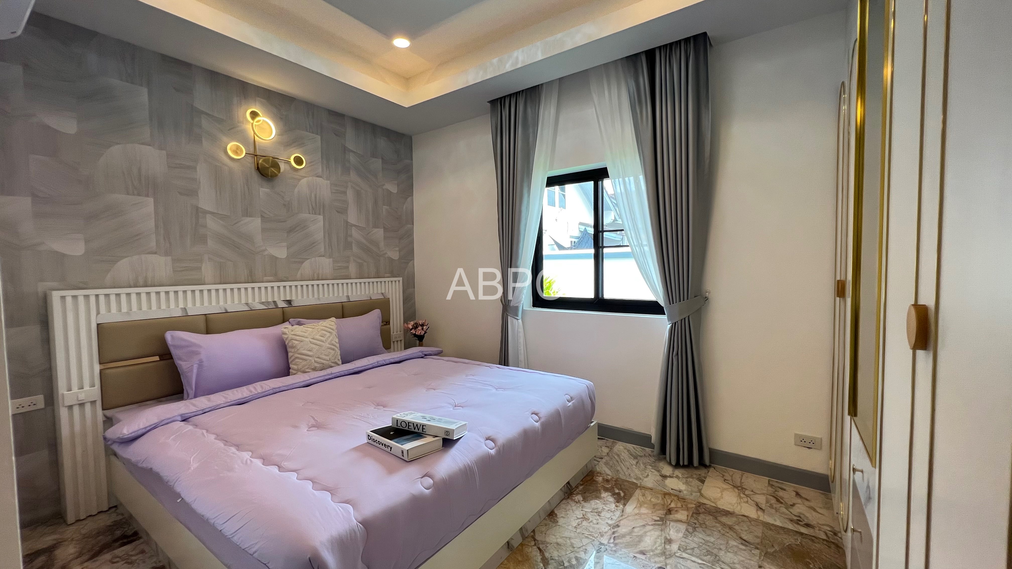 4 Bedrooms 4 Bathrooms in East Pattaya photo 13
