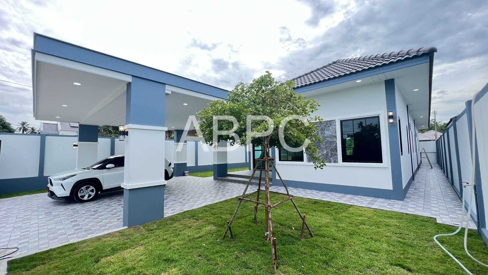 3 Bedroom 3 Bathroom in East Pattaya