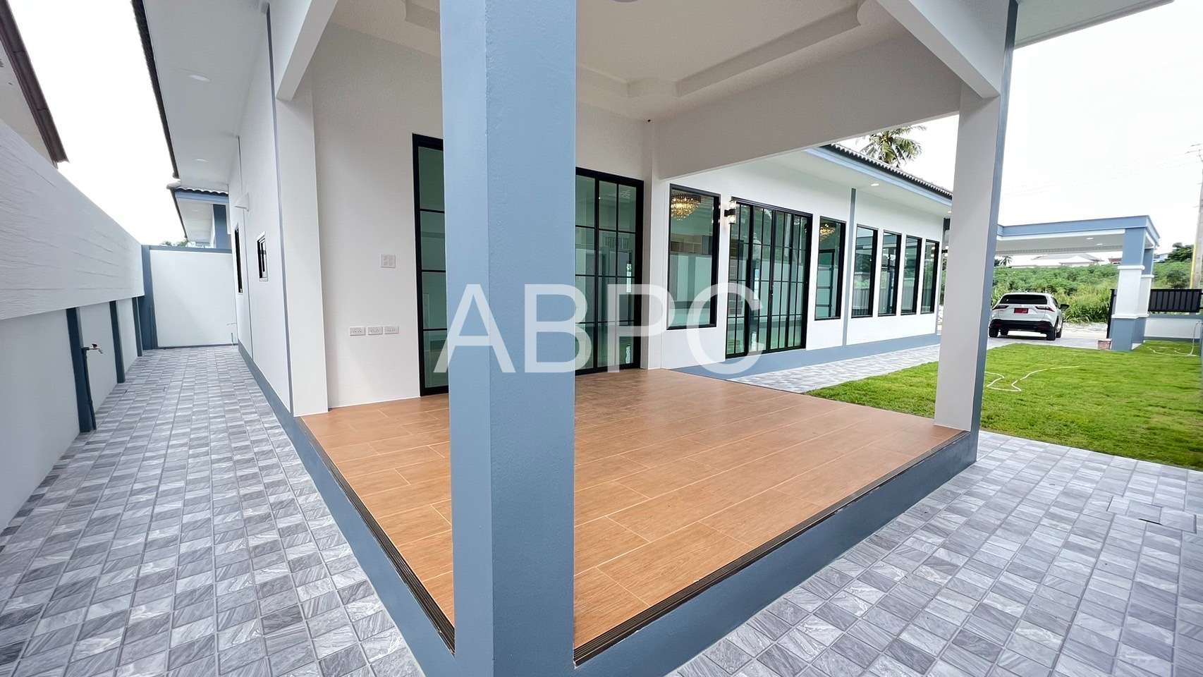 3 Bedroom 3 Bathroom in East Pattaya photo 13