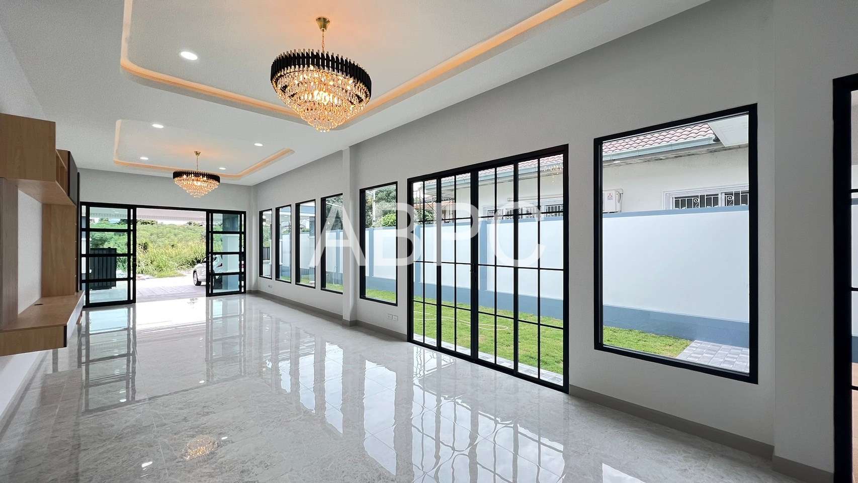 3 Bedroom 3 Bathroom in East Pattaya photo 15