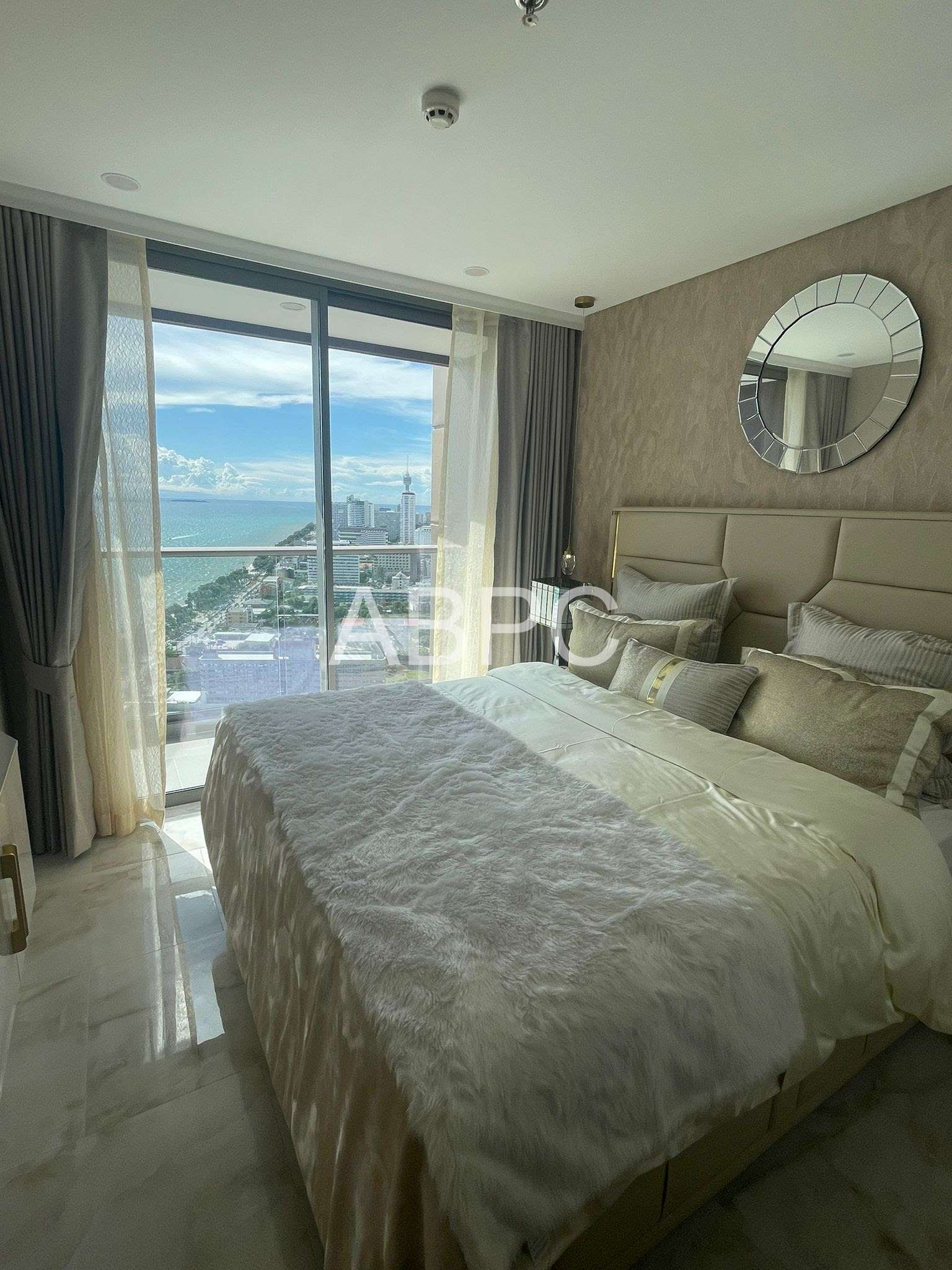 HIGH FLOOR 1 Bed For Sale in Copacabana photo 6