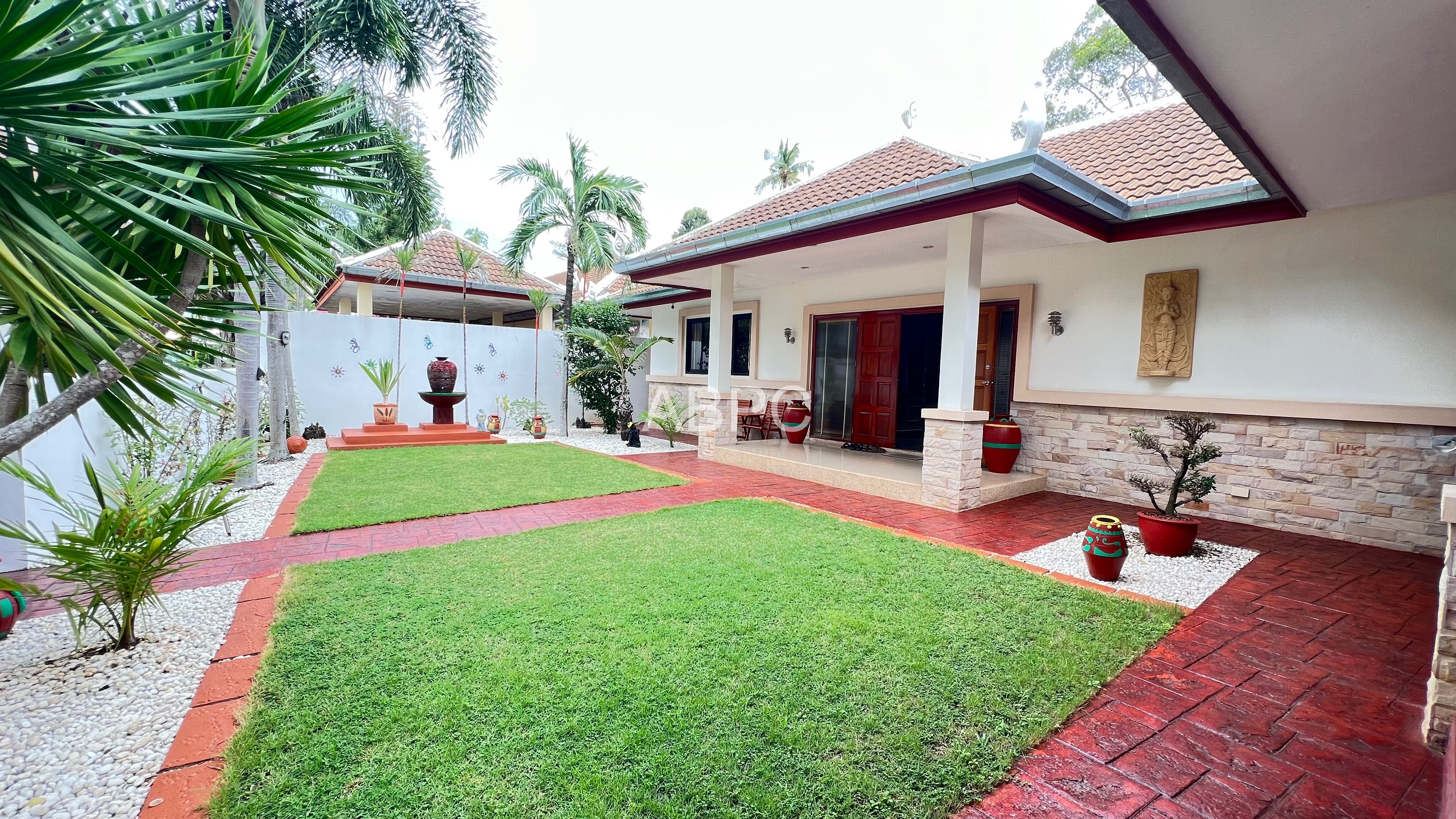 4 Bedrooms 5 Bathrooms in Huay yai photo 7