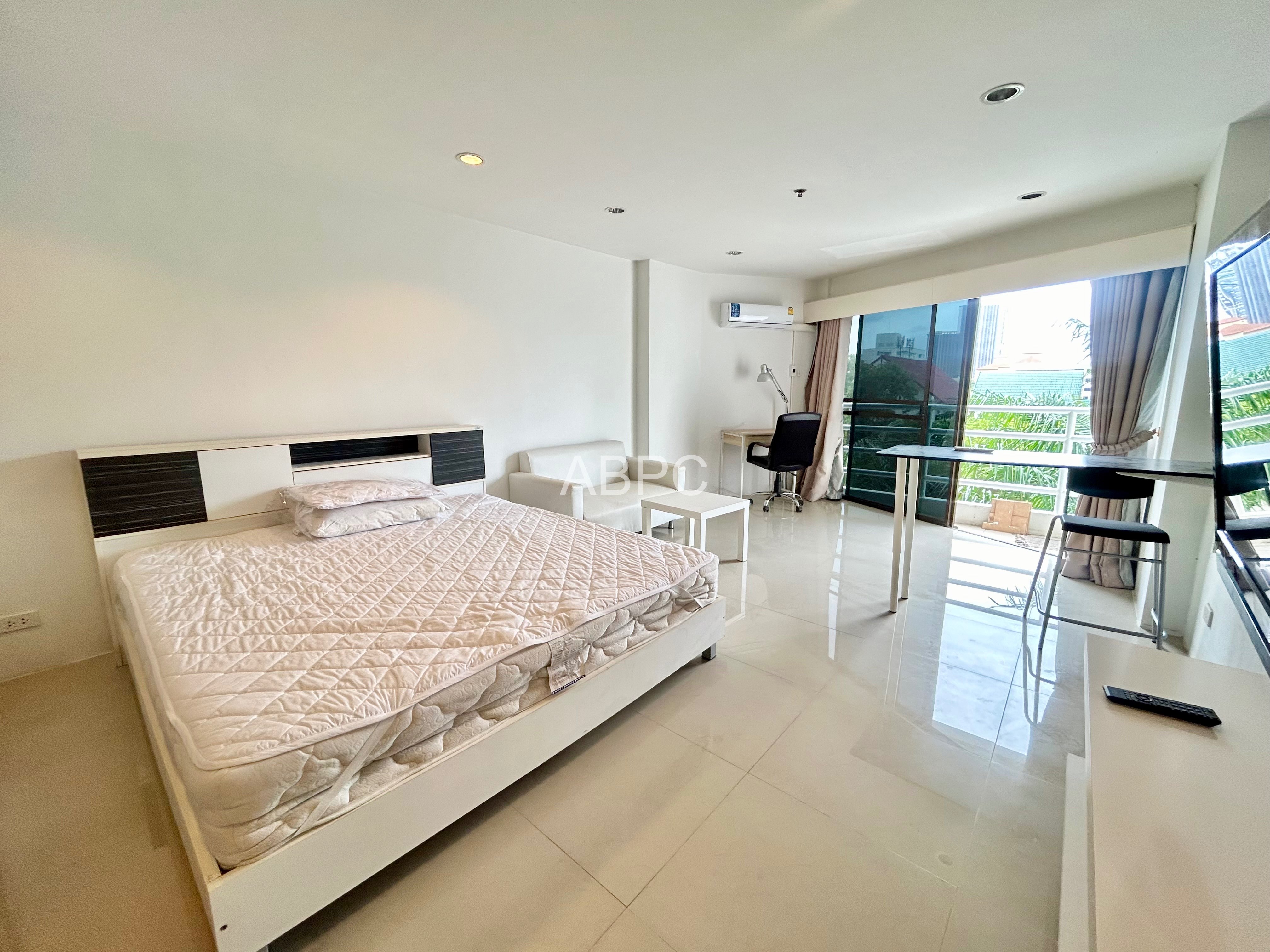 Just IN Studio Condo For Sale in Foreign name photo 5