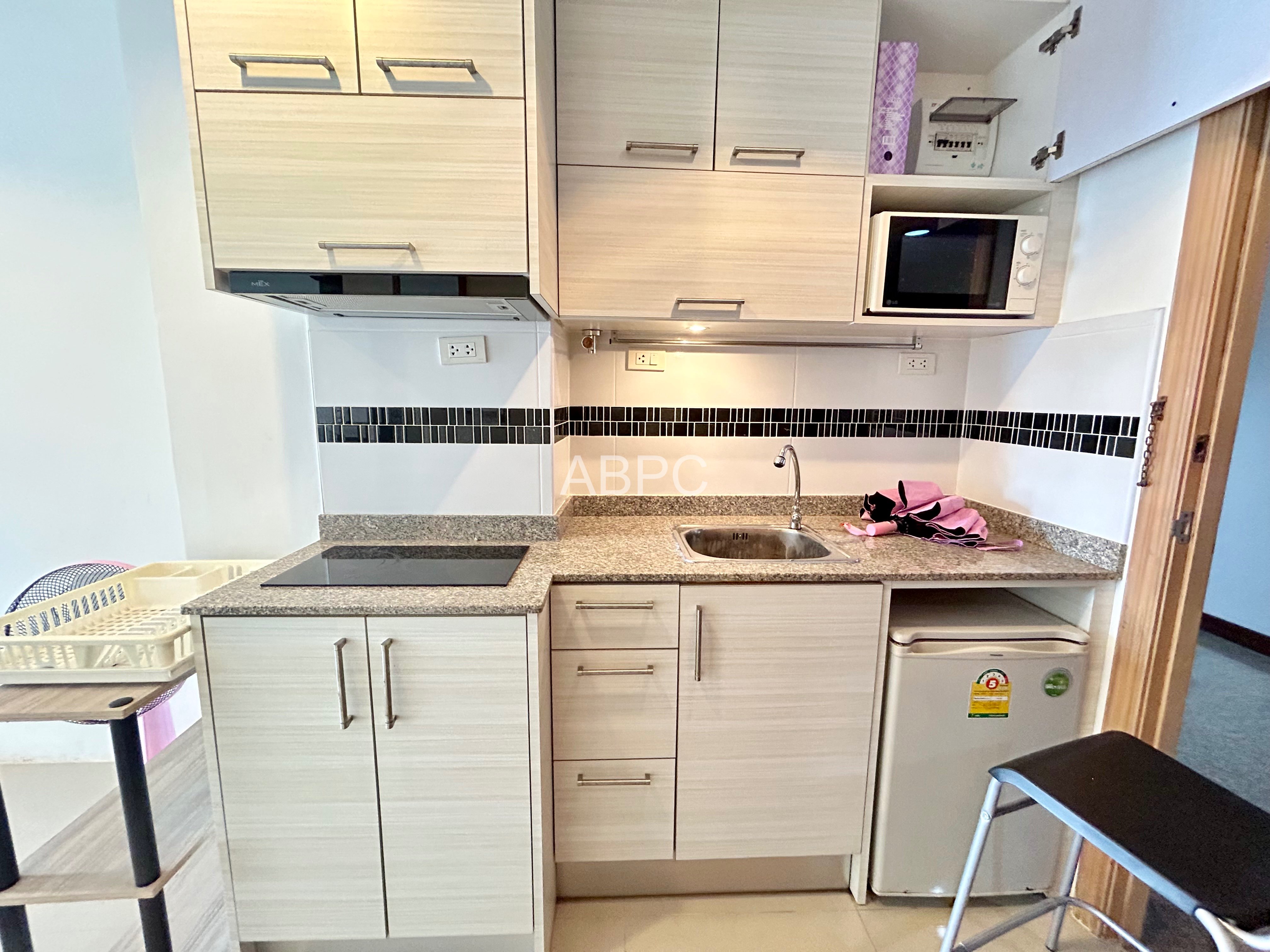 Just IN Studio Condo For Sale in Foreign name photo 8