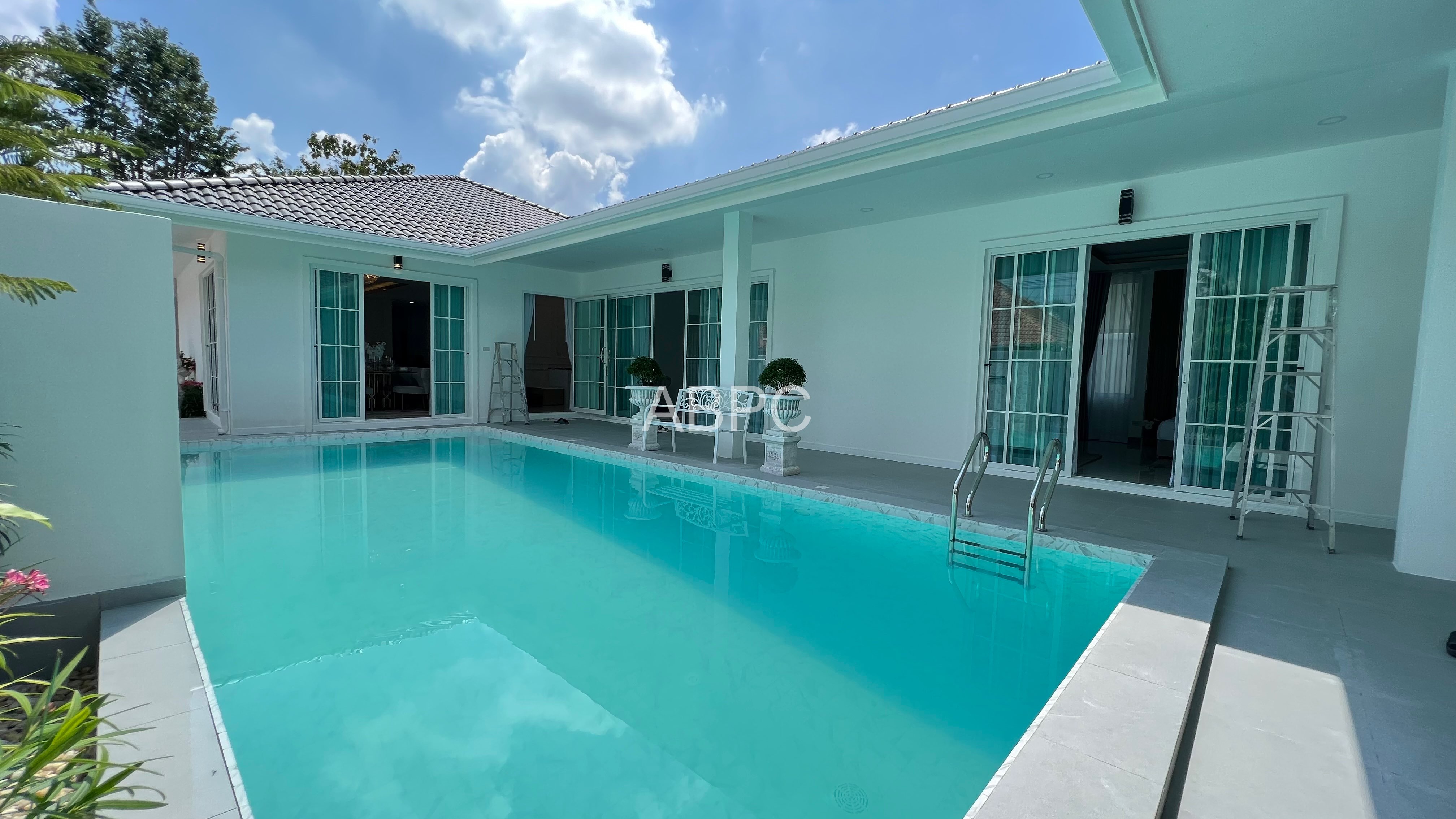 5 bedrooms 6 bathrooms in East pattaya photo 13