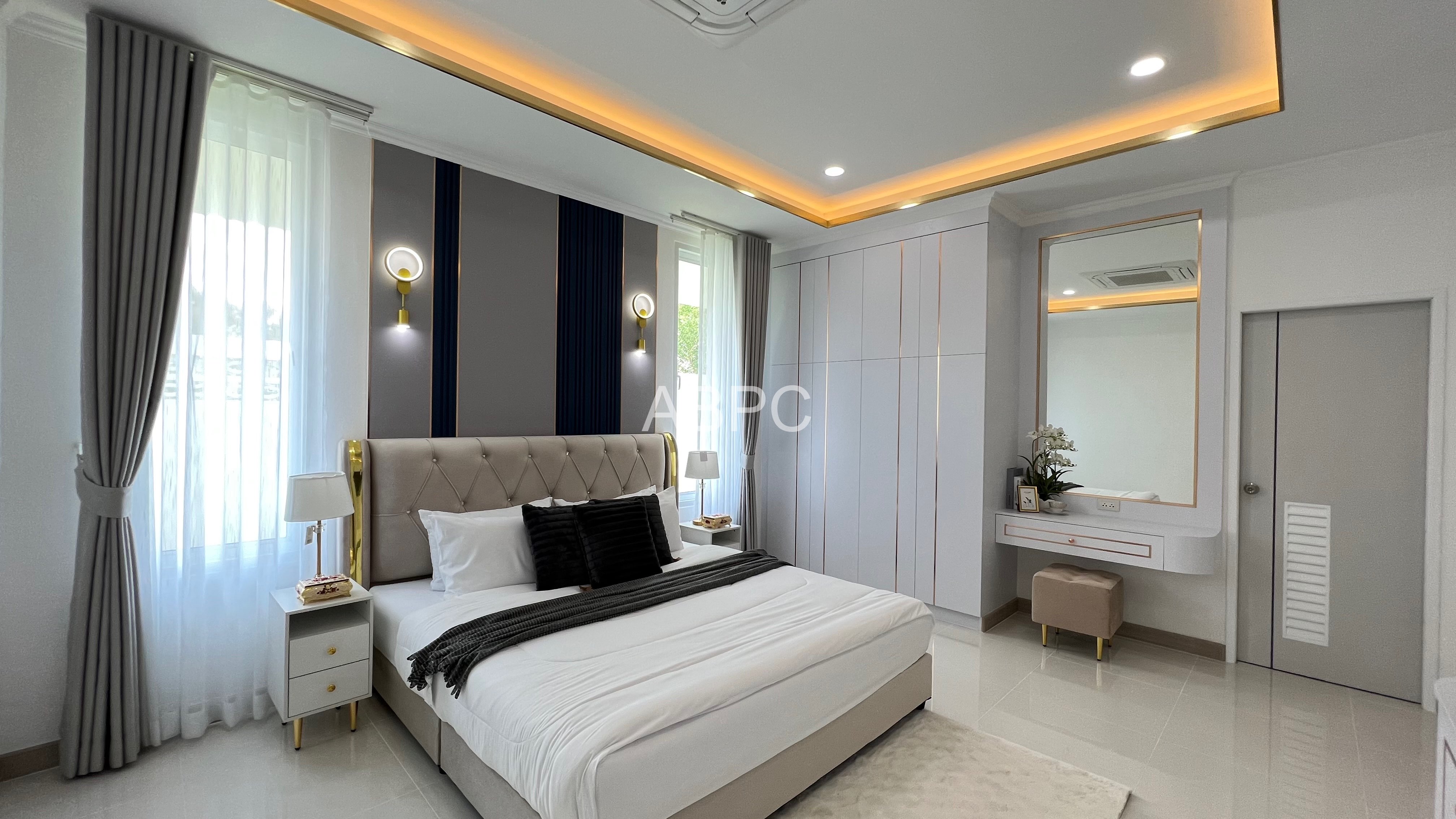 5 bedrooms 6 bathrooms in East pattaya photo 4