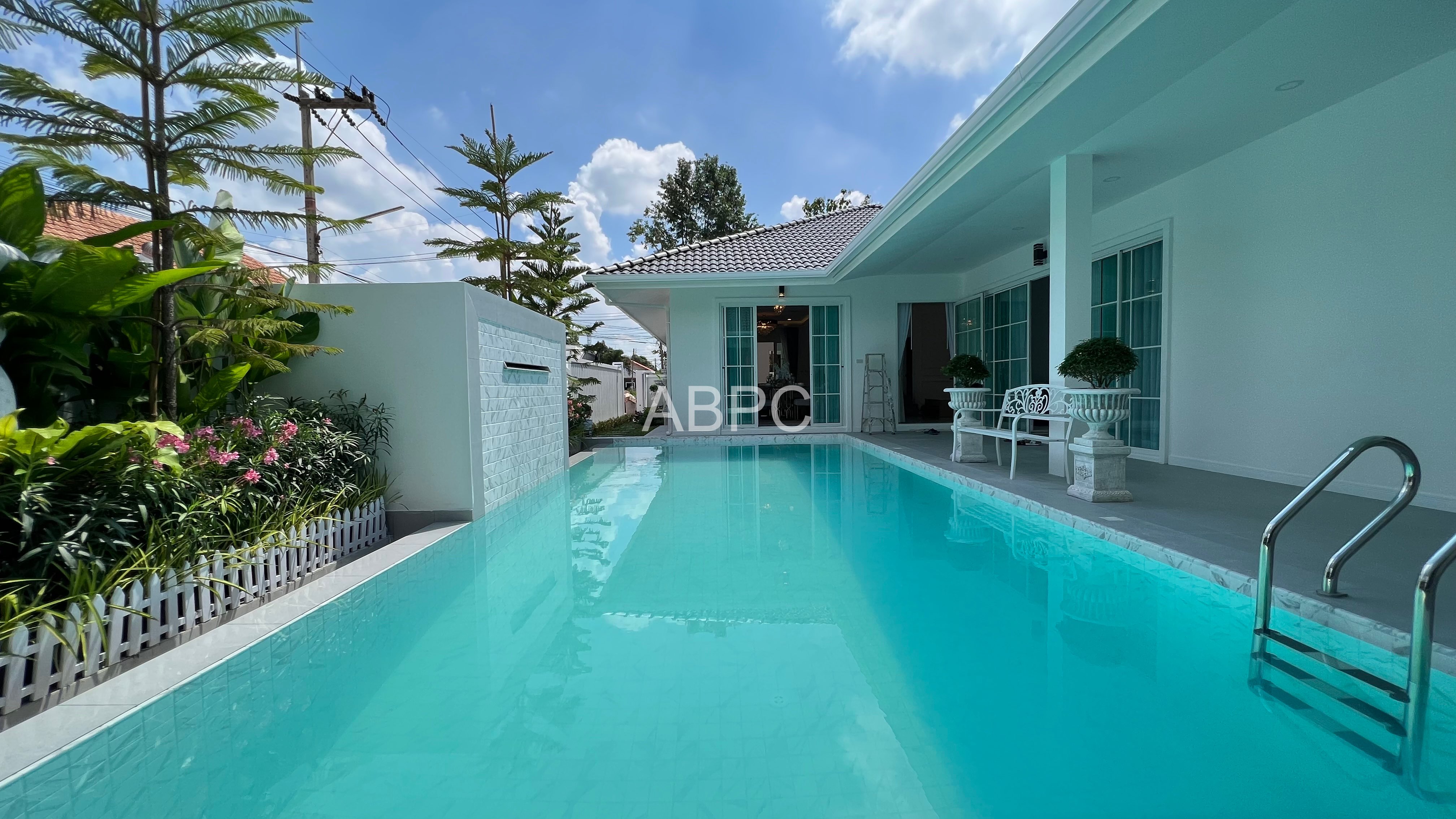 5 bedrooms 6 bathrooms in East pattaya photo 9