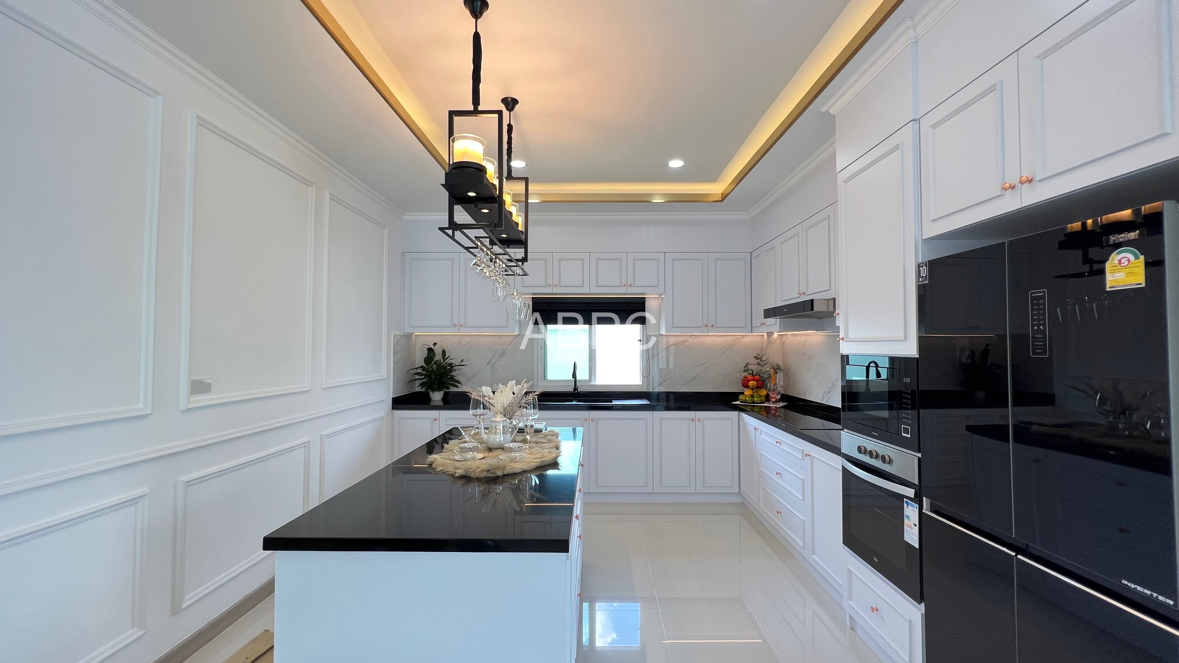 5 bedrooms 6 bathrooms in East pattaya photo 10