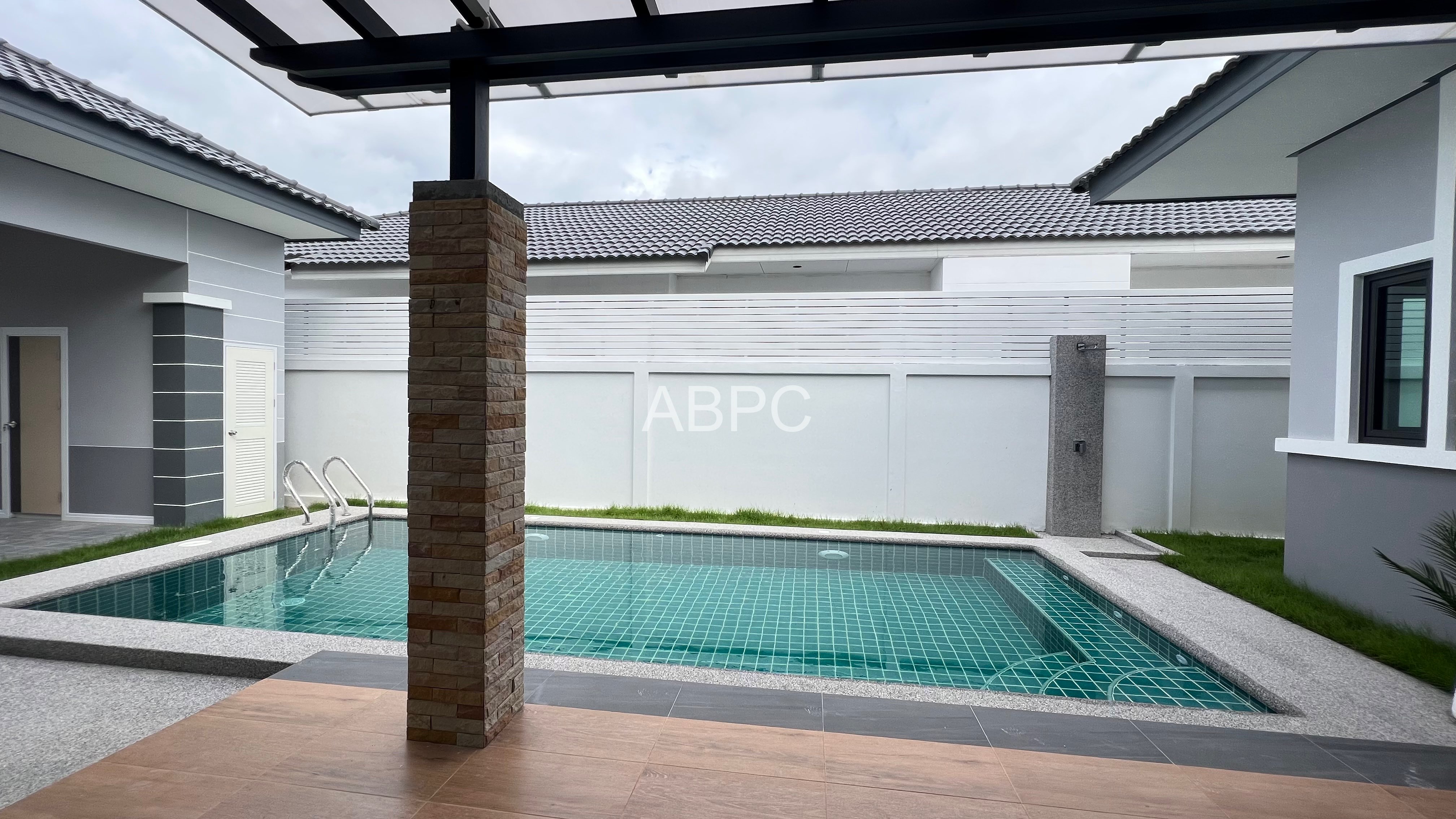 3 Bedrooms 2 Bathrooms in Huay Yai photo 3