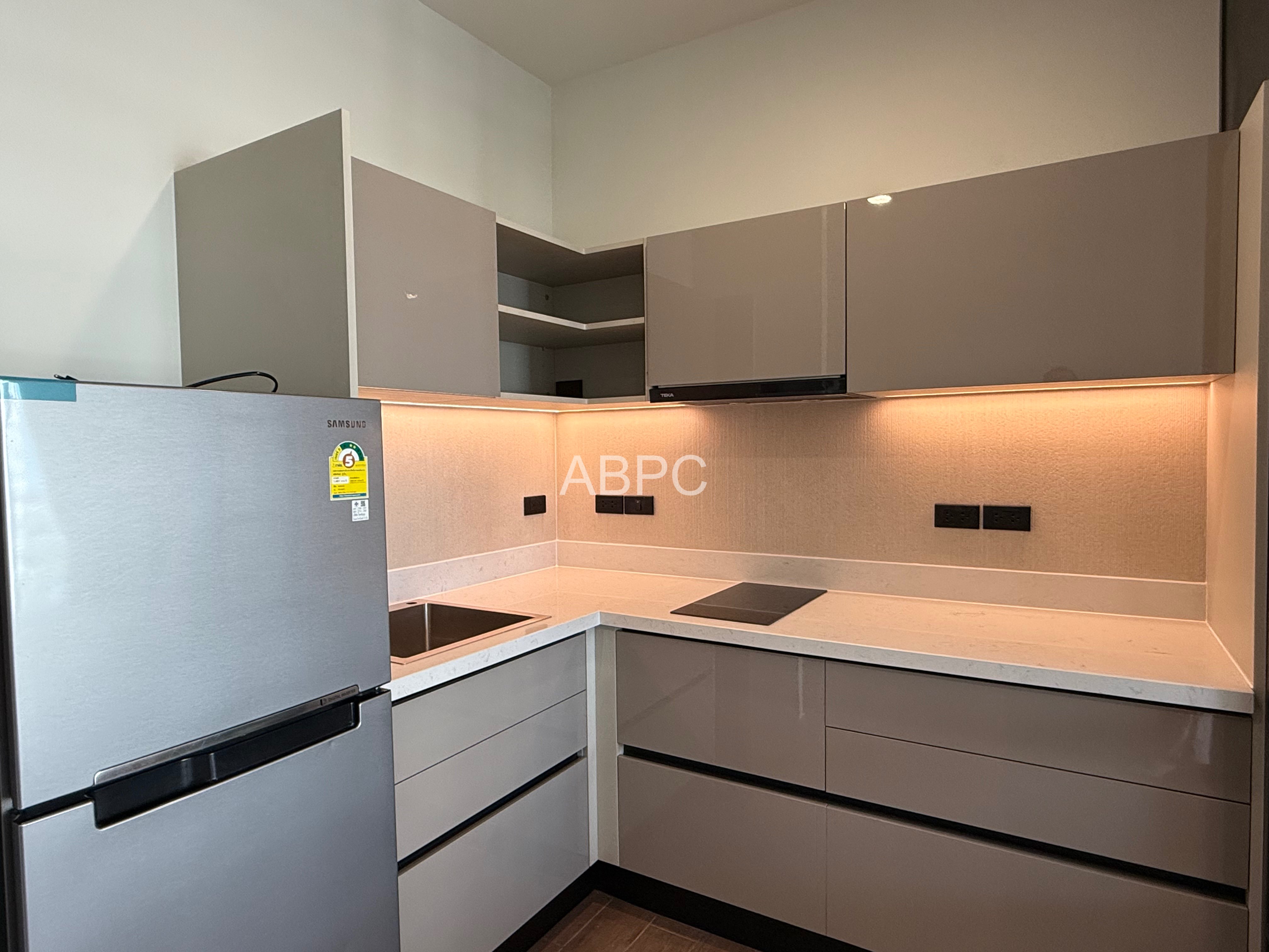 Completely Renovated Ocean View Studio For Sale In Jomtien photo 6