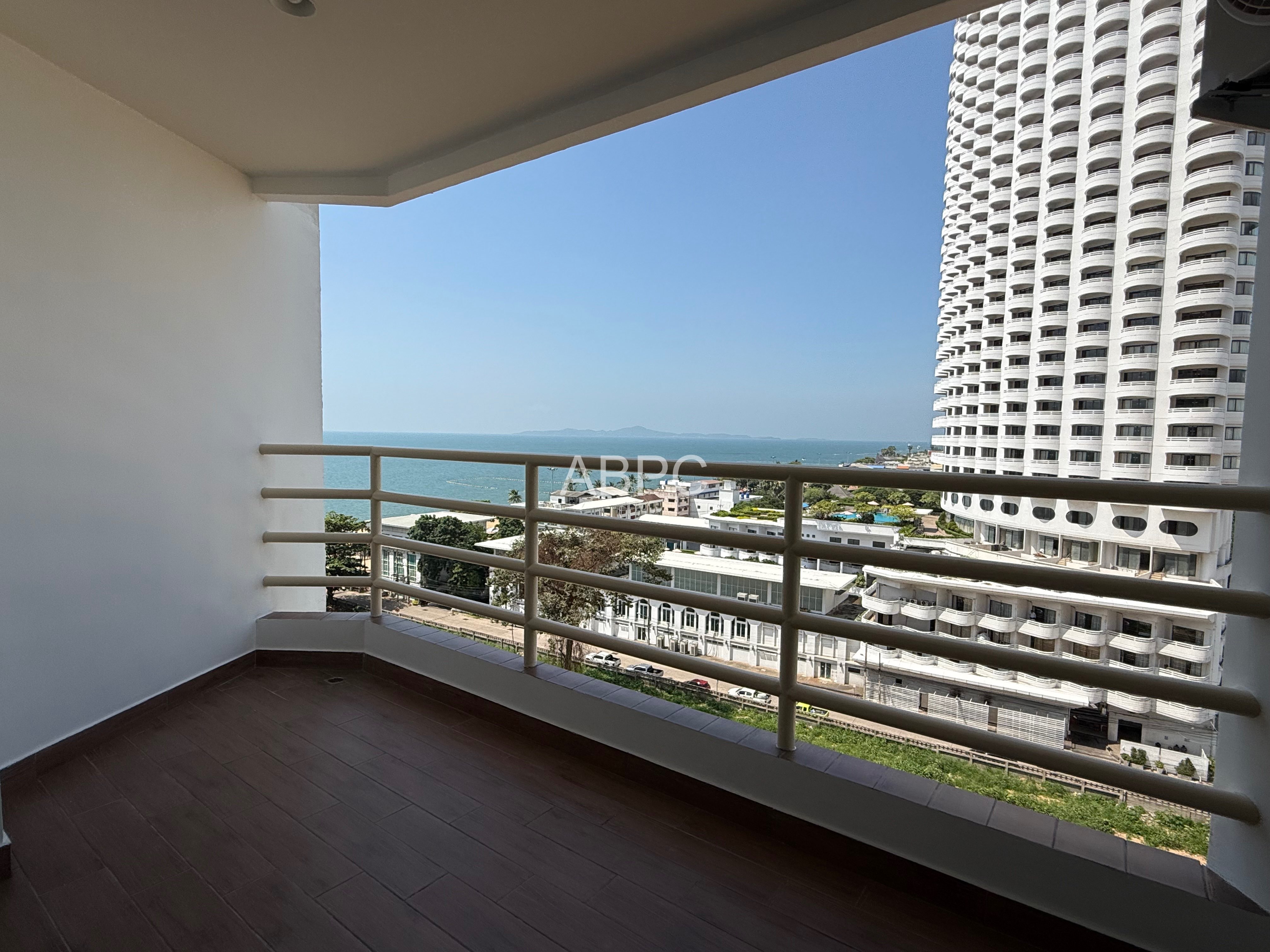 Completely Renovated Ocean View Studio For Sale In Jomtien photo 7