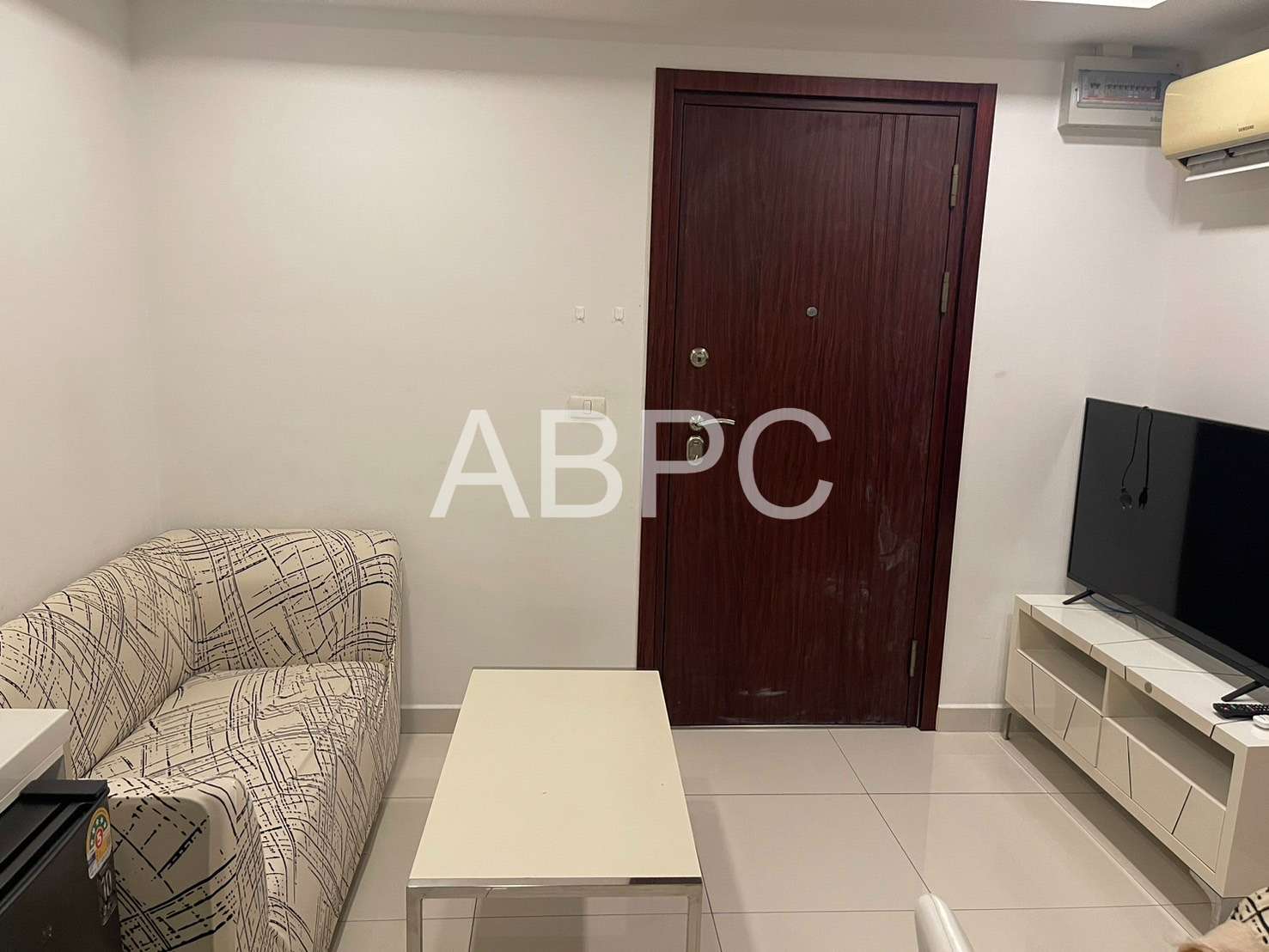 Just In 1 Bedroom Condo For Rent photo 6