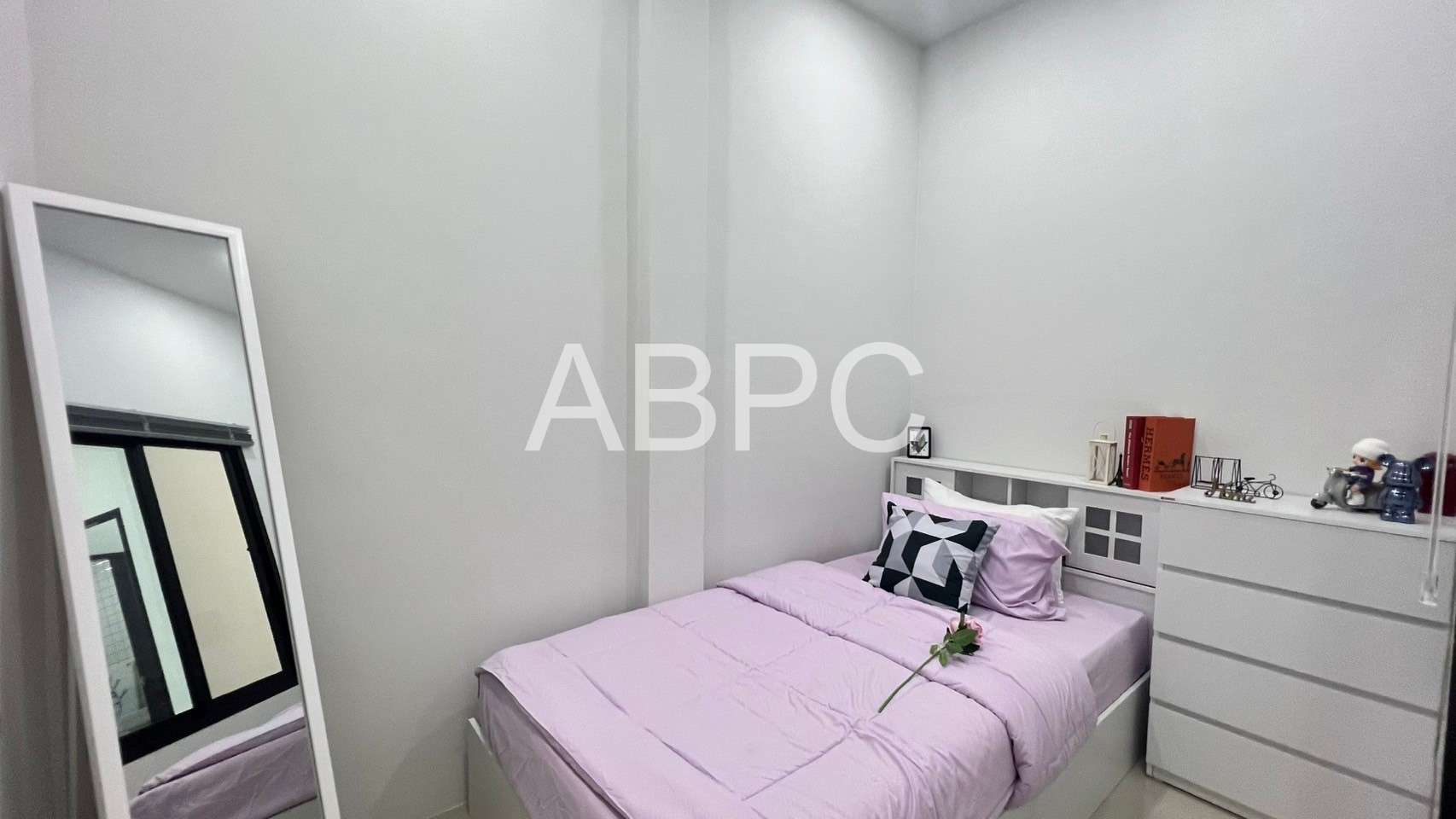 3 Bed 2 Bath Townhouse in East Pattaya photo 9