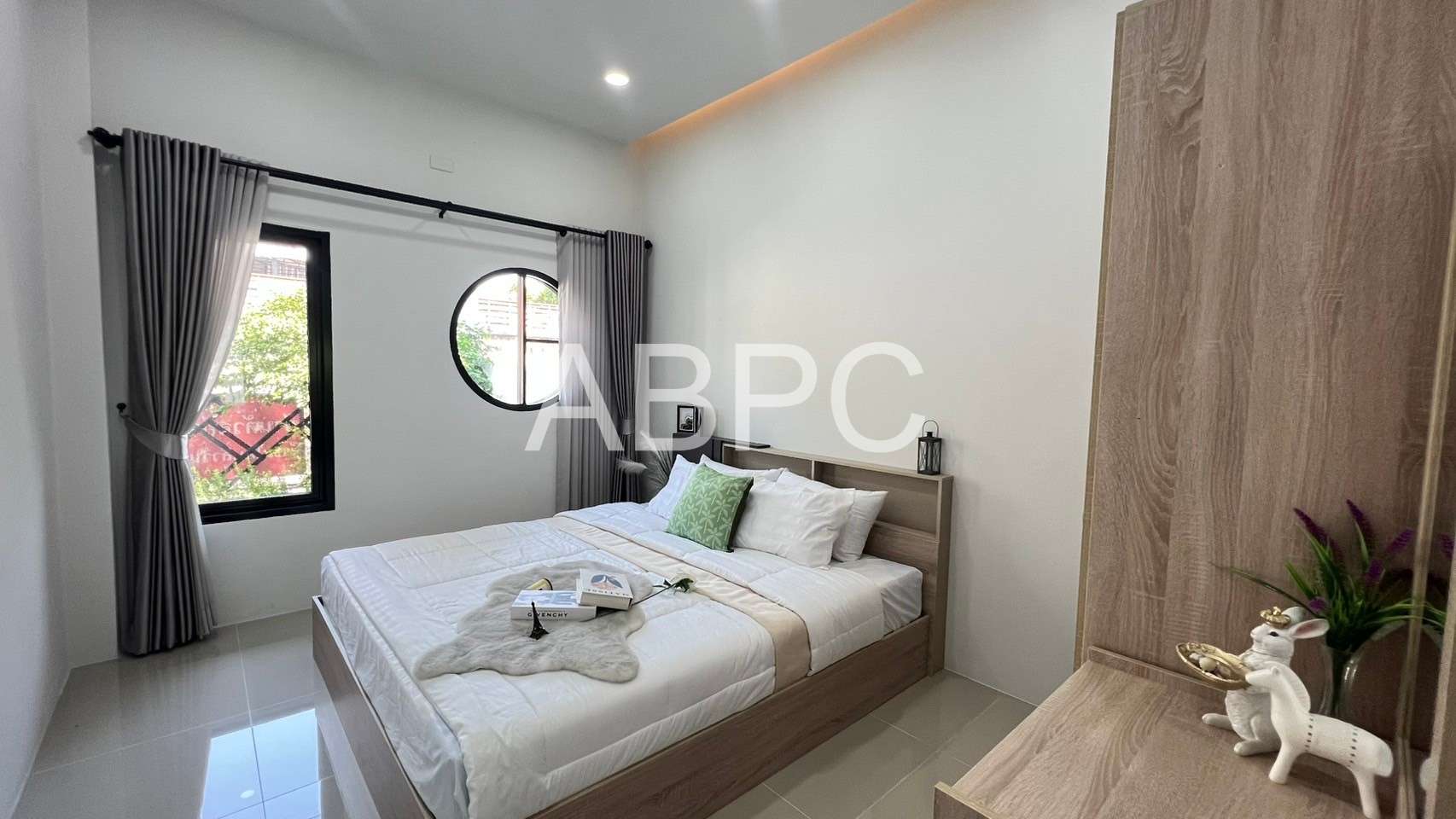 3 Bed 2 Bath Townhouse in East Pattaya photo 8