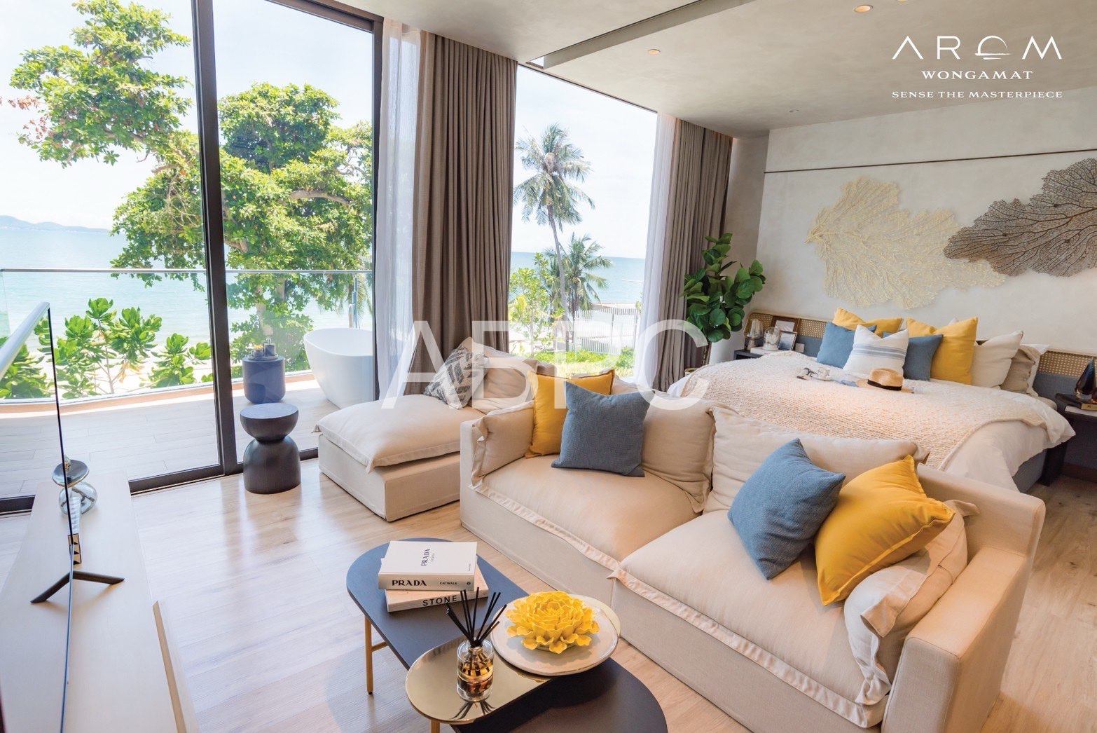 One bedroom for sale in Arom Wongamat