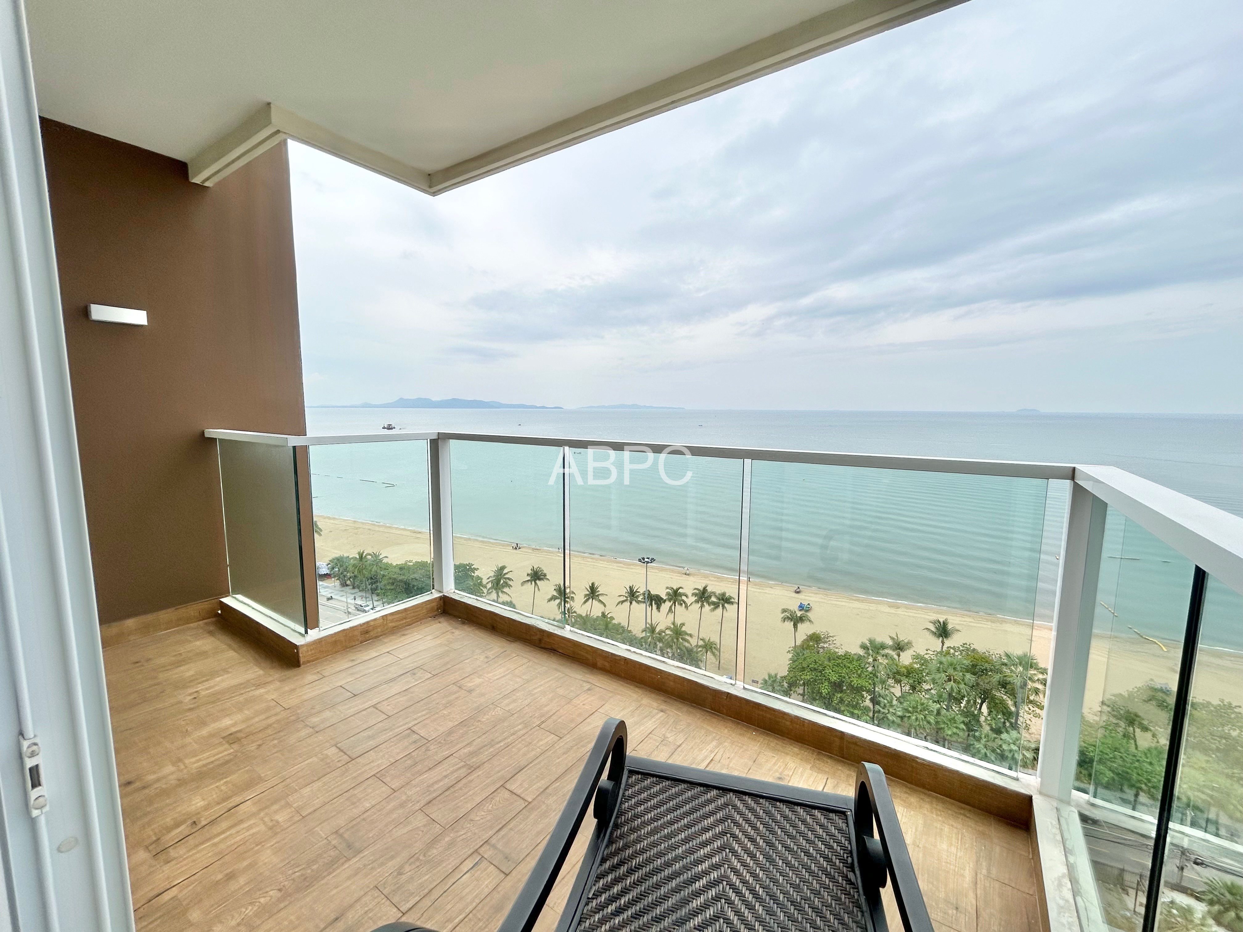 Ocean View 2 Bedroom Condo For sale in Jomtien
