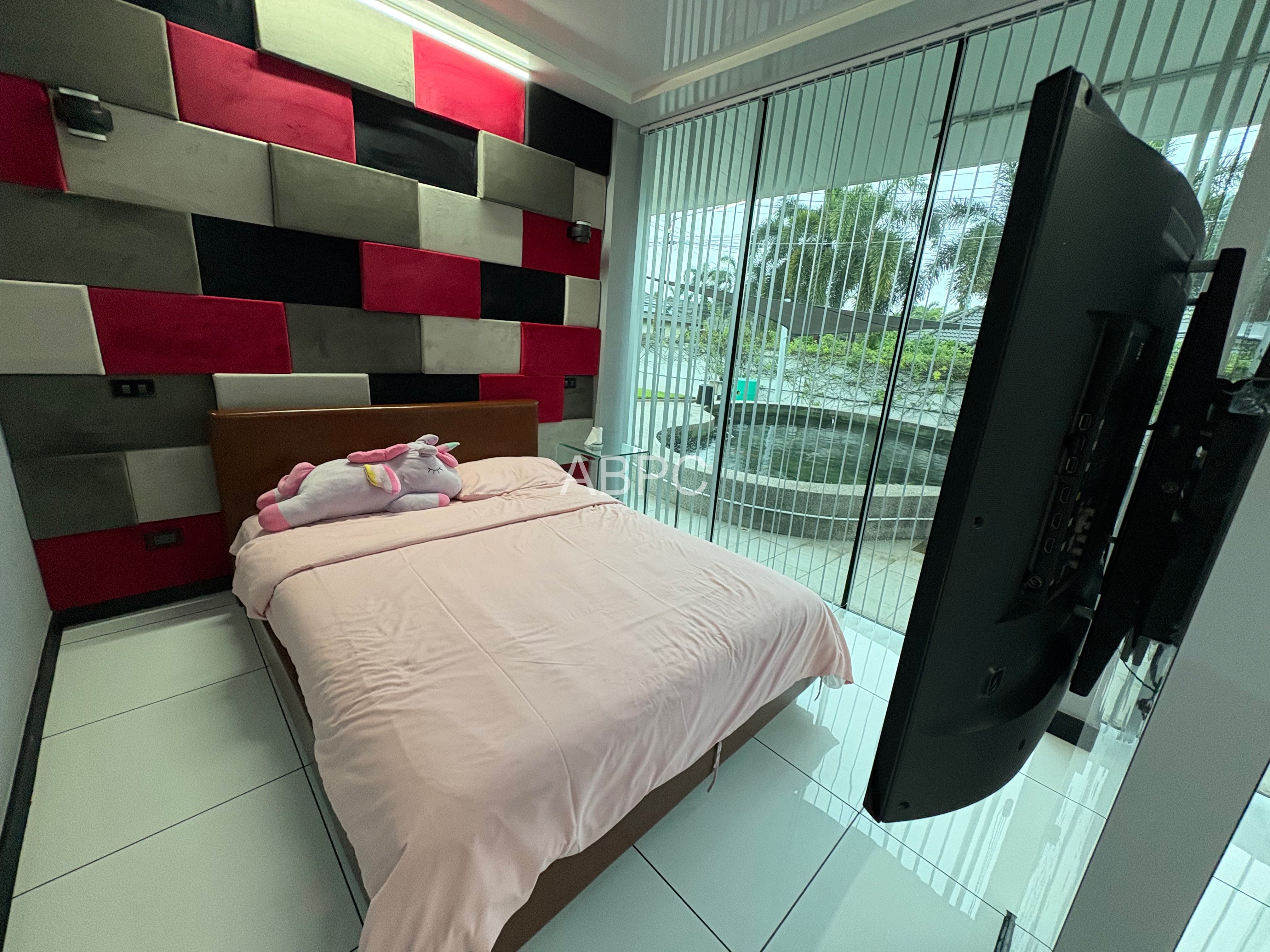 Greenfield villas 2, Ultra Modern Villa photo 5