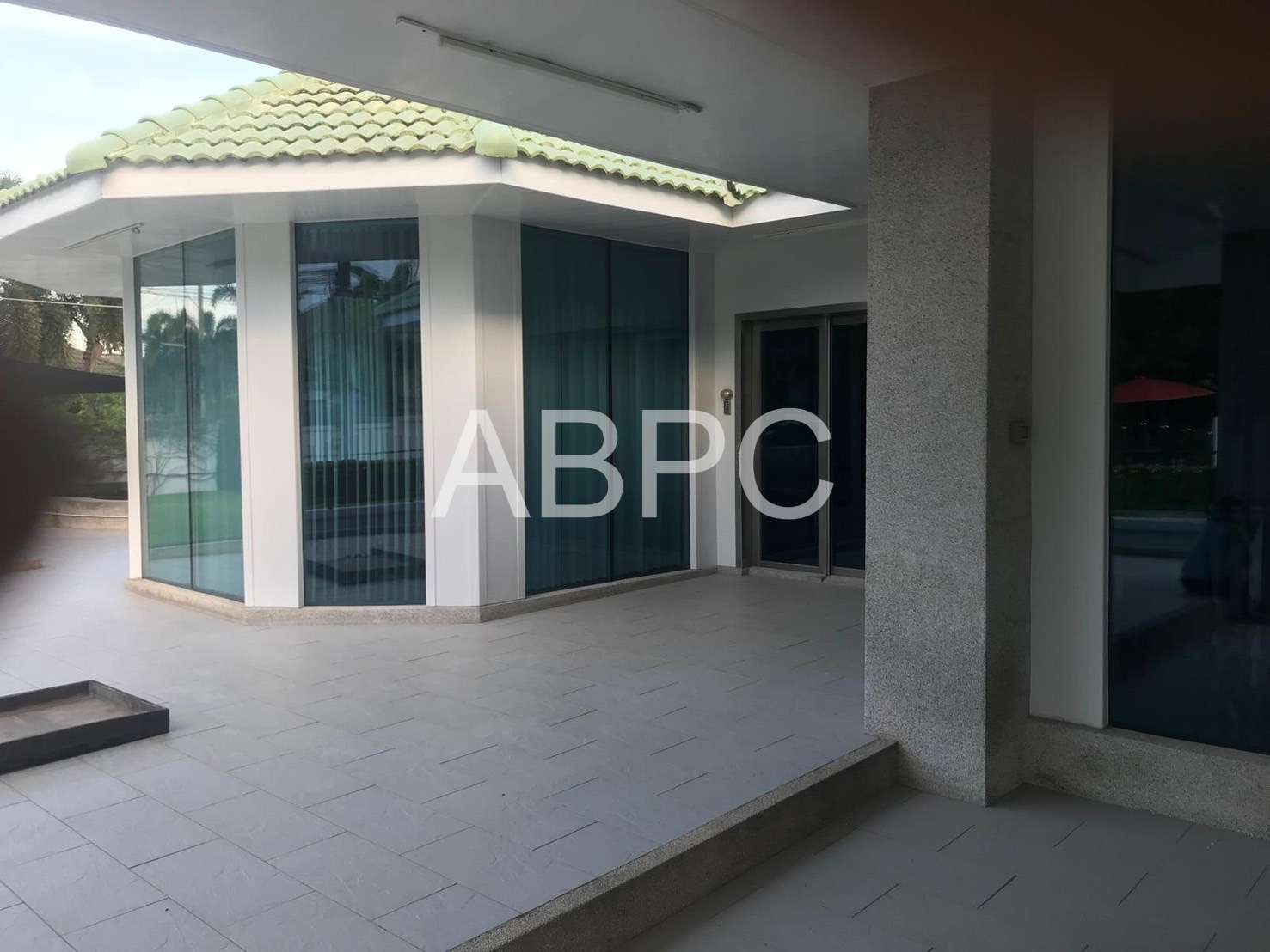 Greenfield villas 2, Ultra Modern Villa