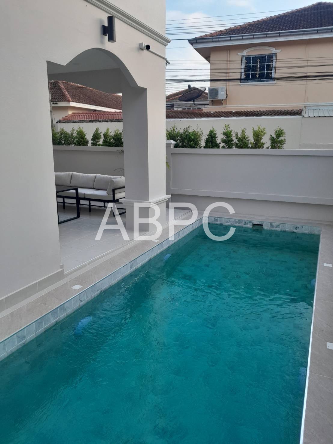 Wonderland 2 brand new pool villa photo 3