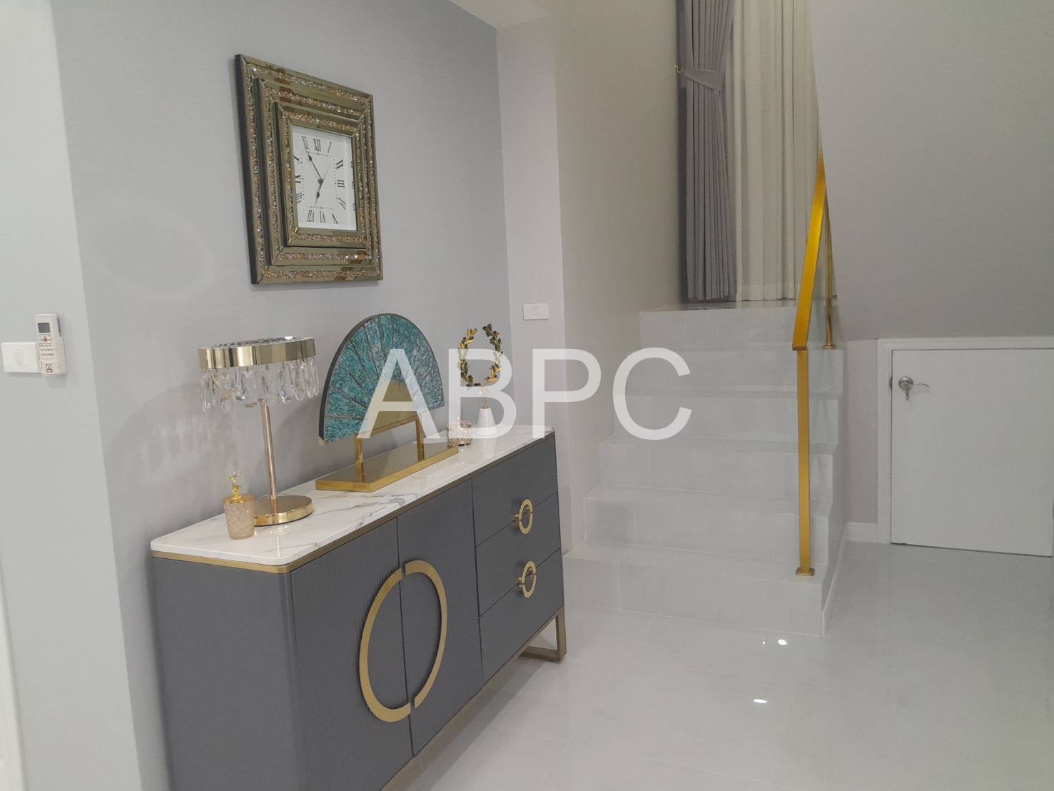Wonderland 2 brand new pool villa photo 5