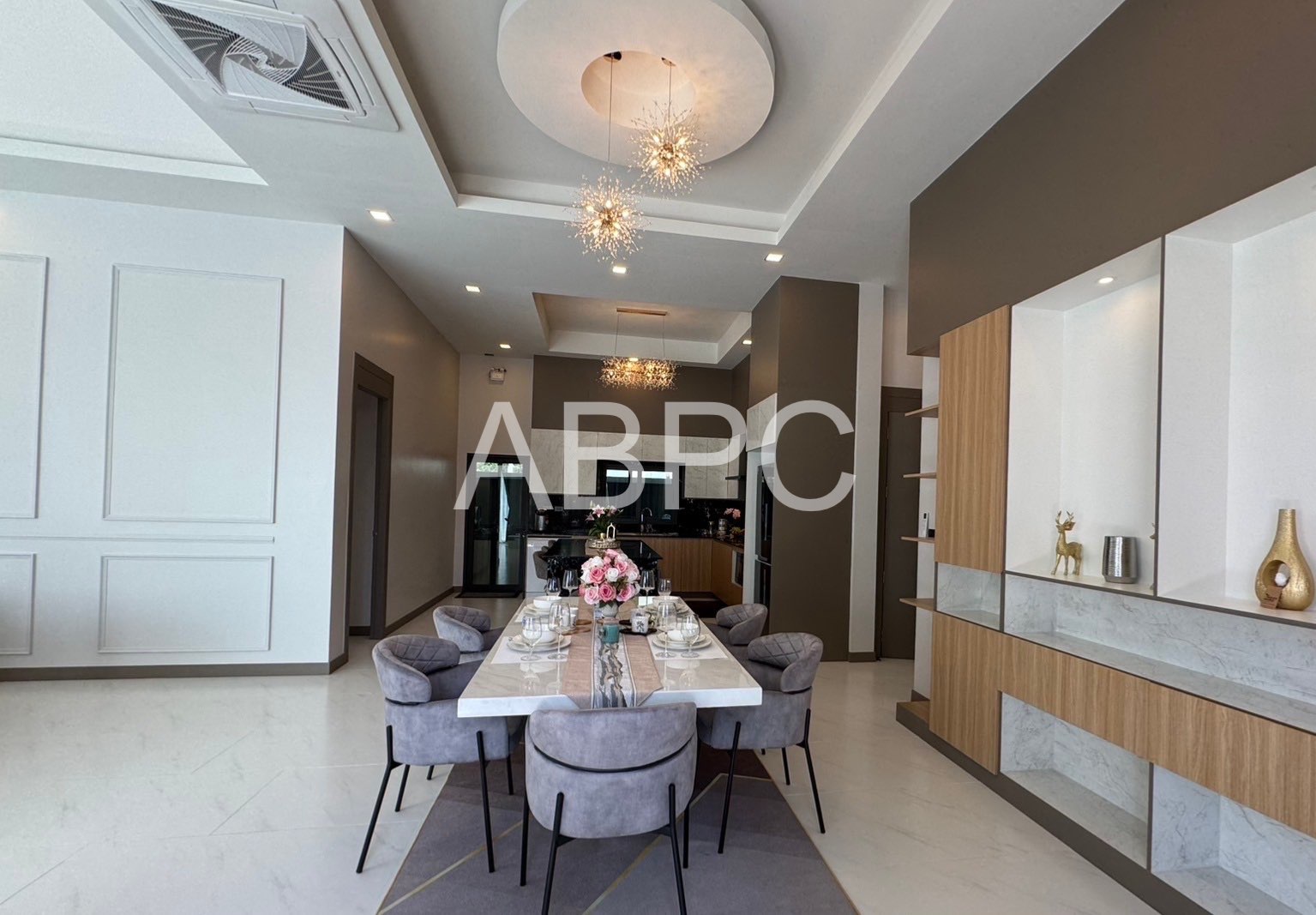 3 bedrooms 4 bathrooms in East Pattaya photo 7