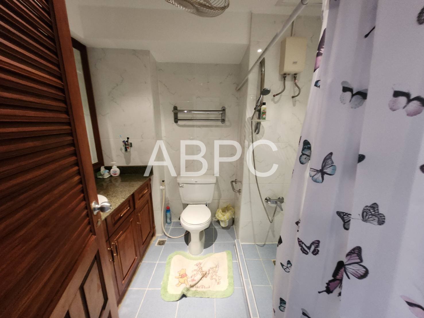 Large Renovated 1 Bed 1 Bed Condo In Pratumnak photo 3
