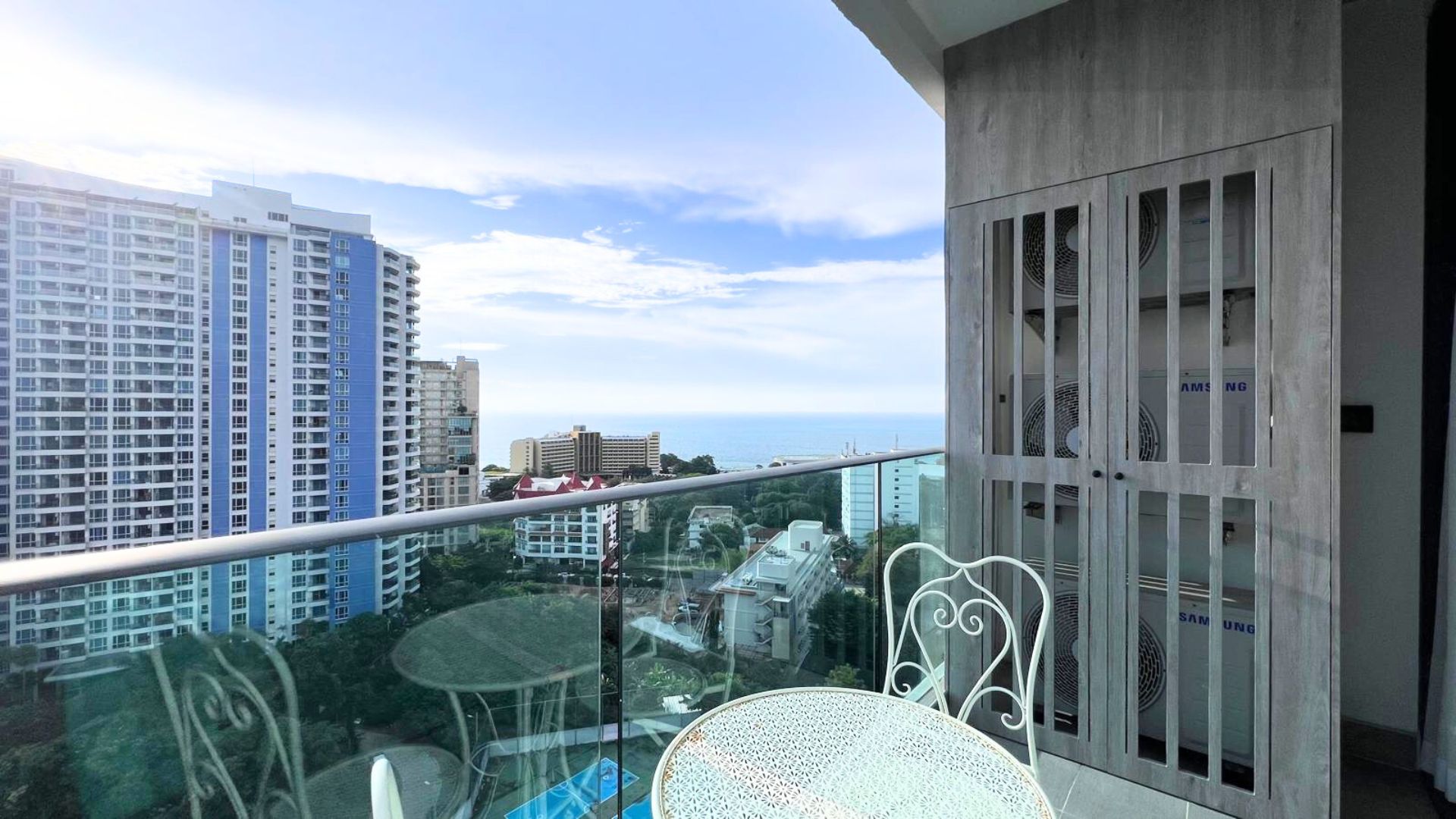 Beautiful Seaview 2 Bedroom Condo at Pratumnak Hill photo 3