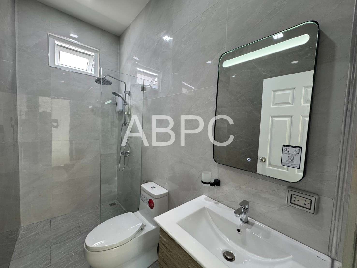 2 Bedrooms 2 Bathrooms in Huay yai photo 5