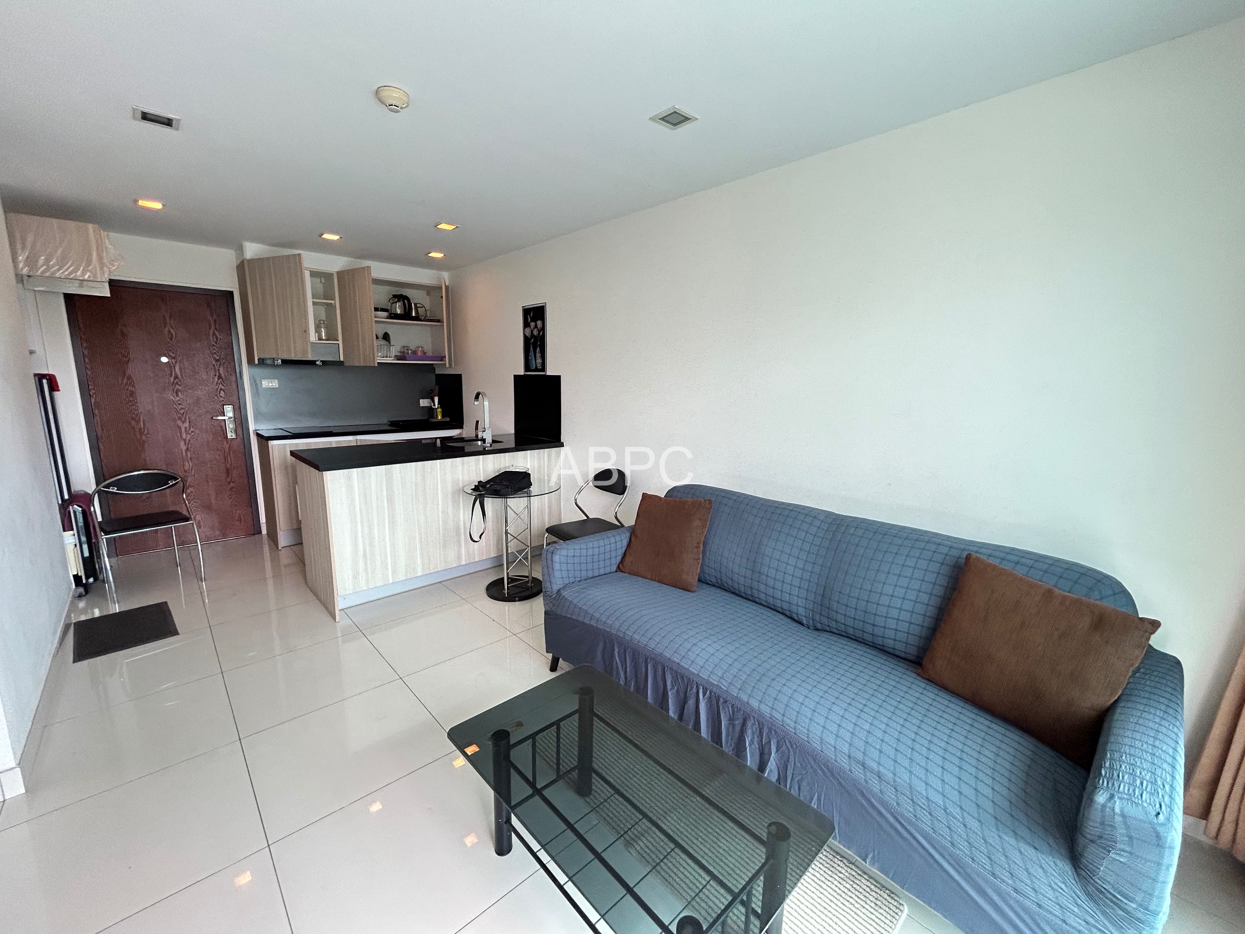 1 Bedroom Condo For Sale in Phratamnak photo 5