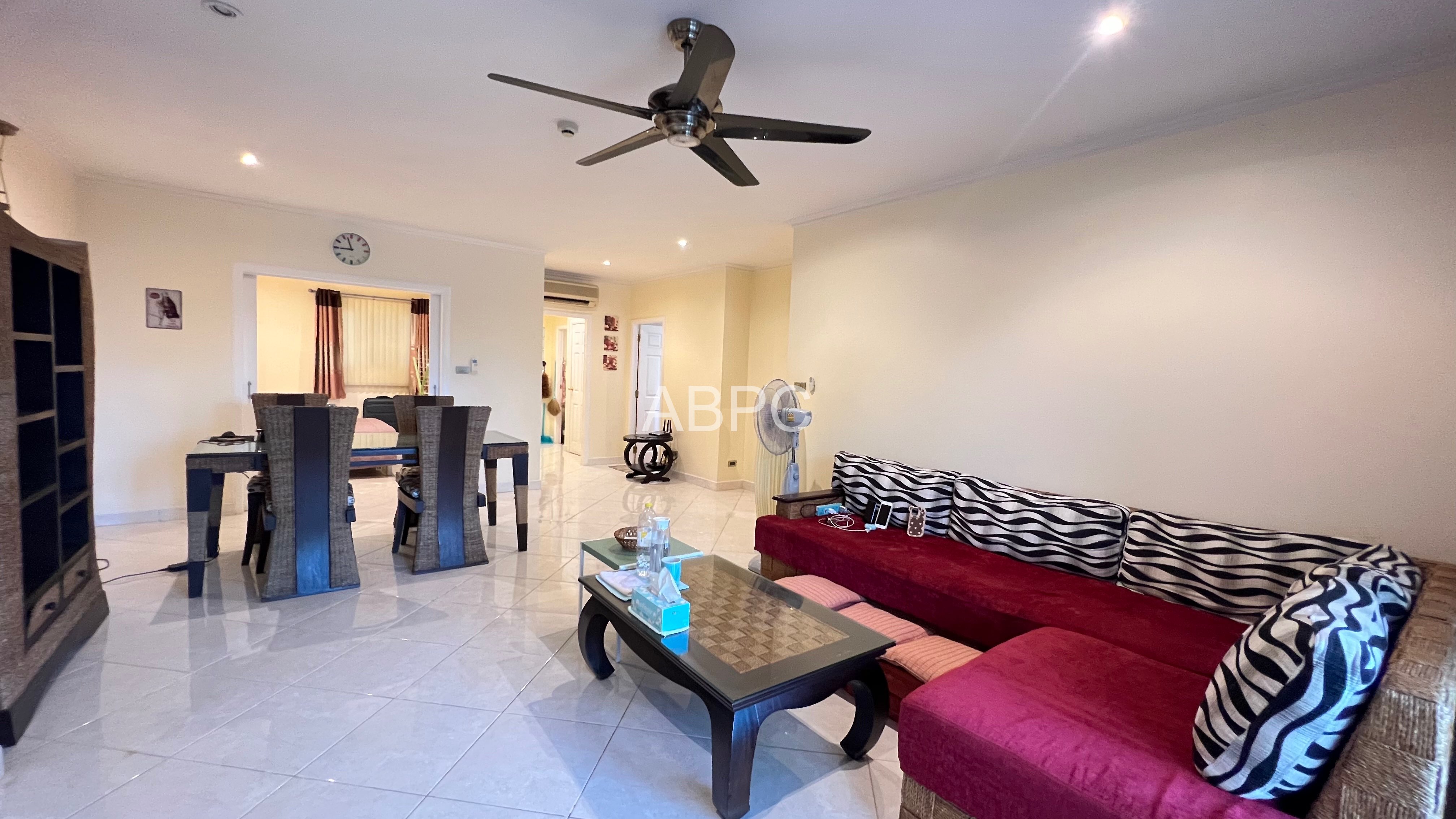 City View 2 Bed 1 Bath Condo In Wongamat photo 6