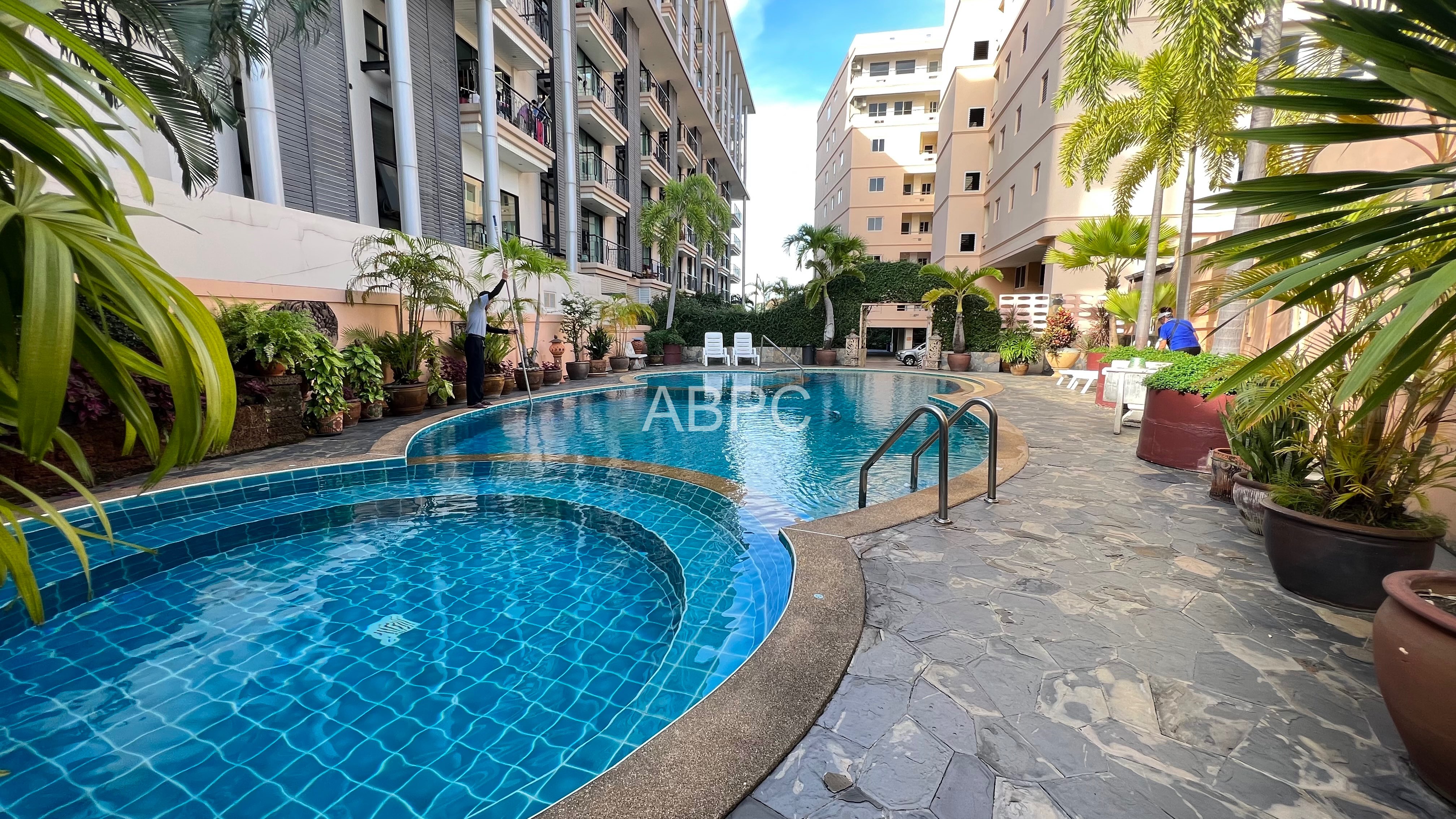 City View 2 Bed 1 Bath Condo In Wongamat