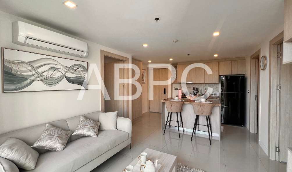 2 Bedroom Condo for Sale in Pratumnak photo 6