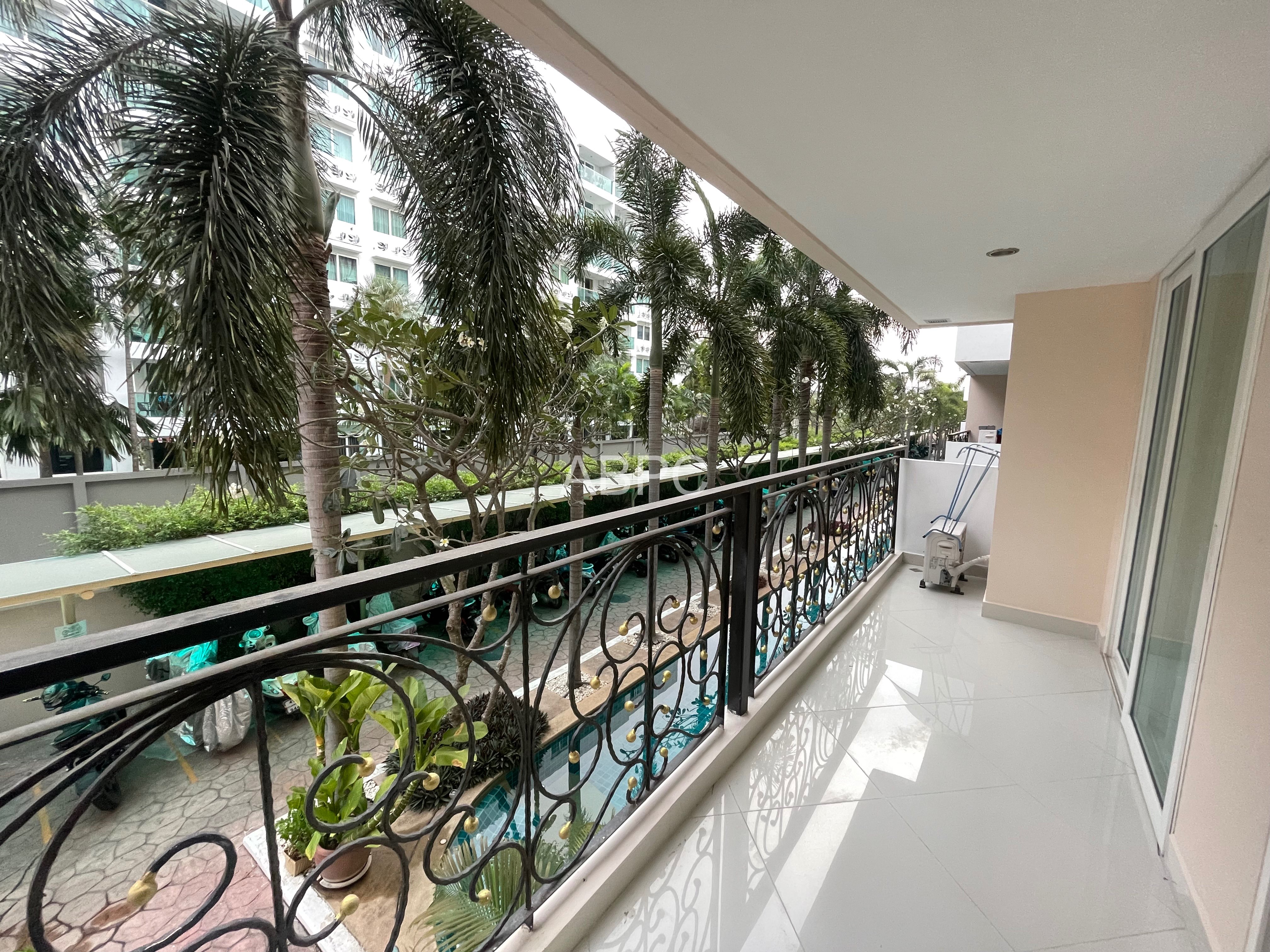 Pool View 2 Bedroom 2 Bathroom Condo in Jomtien