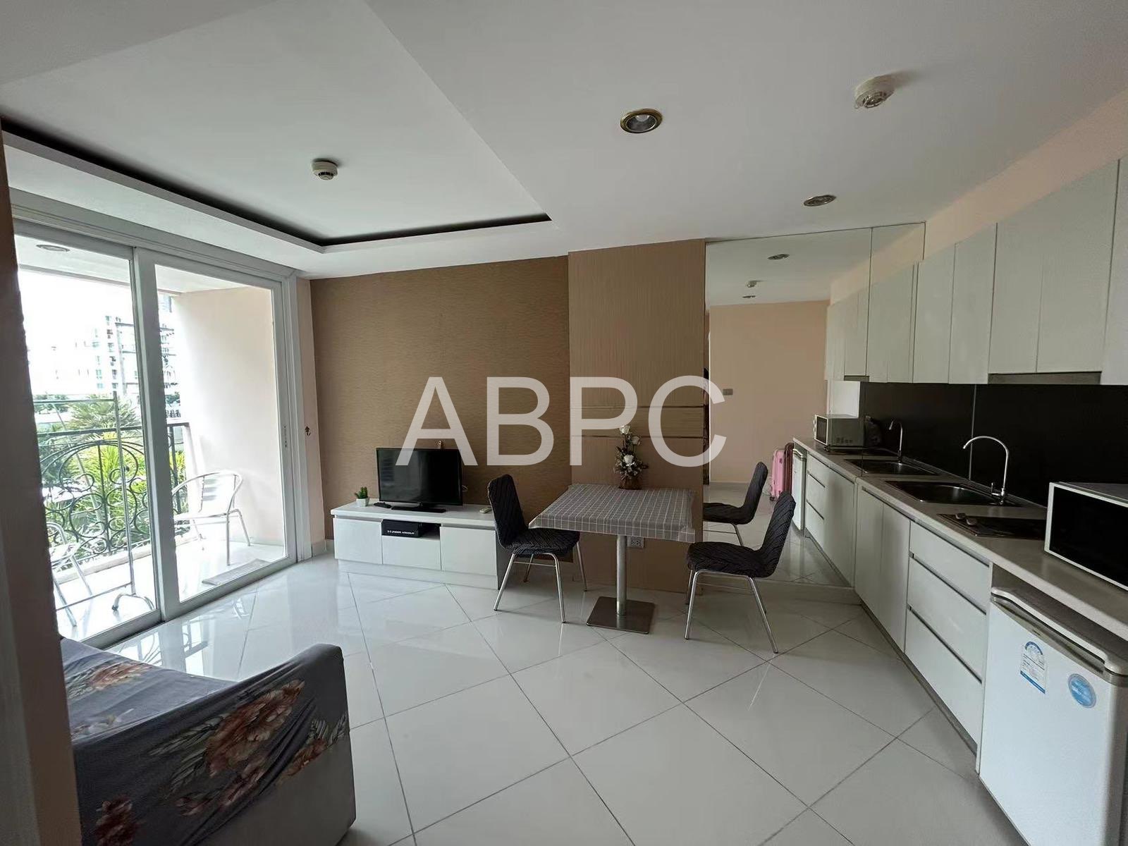 Pool View 1 Bedroom Condo in Jomtien photo 3