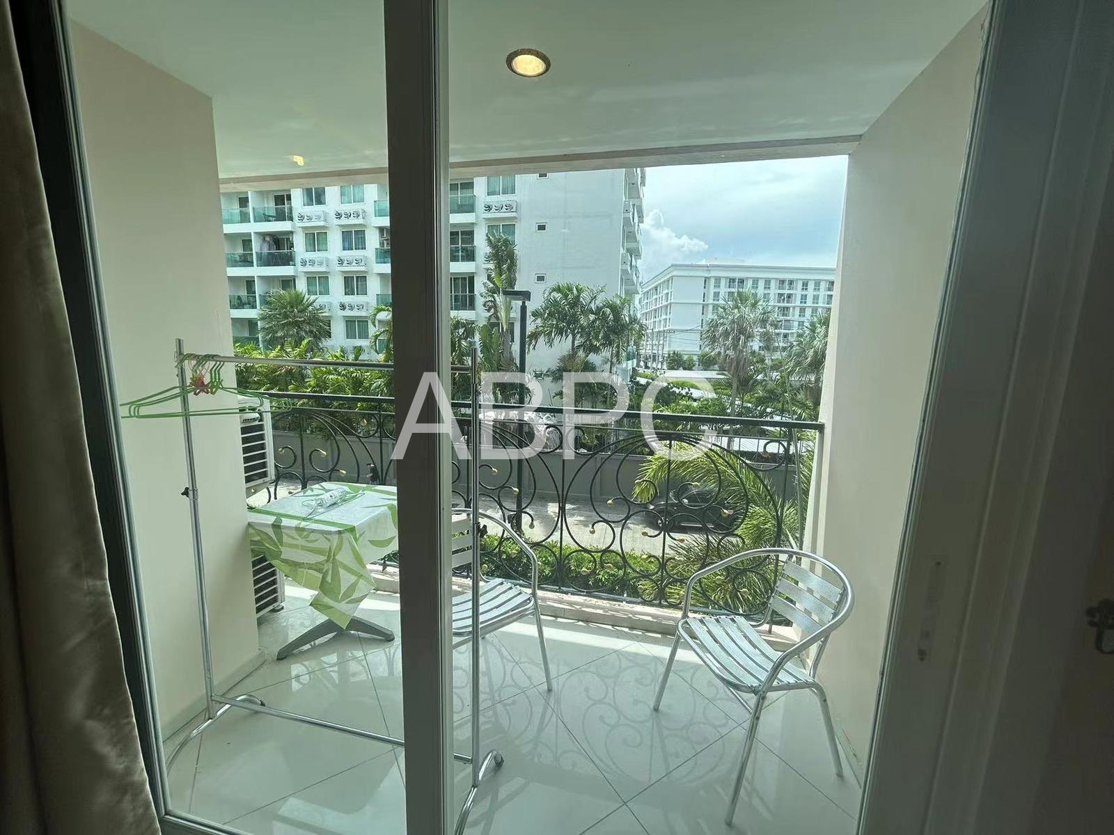 Pool View 1 Bedroom Condo in Jomtien photo 5