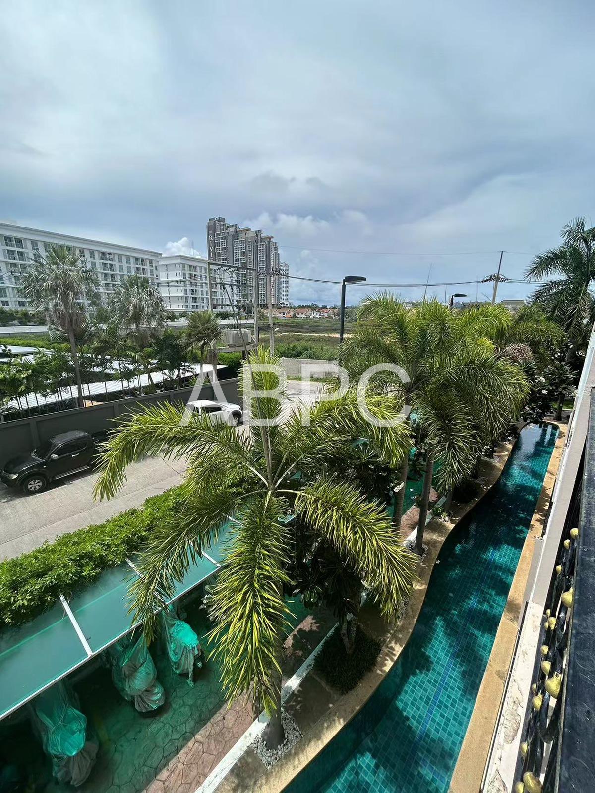 Pool View 1 Bedroom Condo in Jomtien