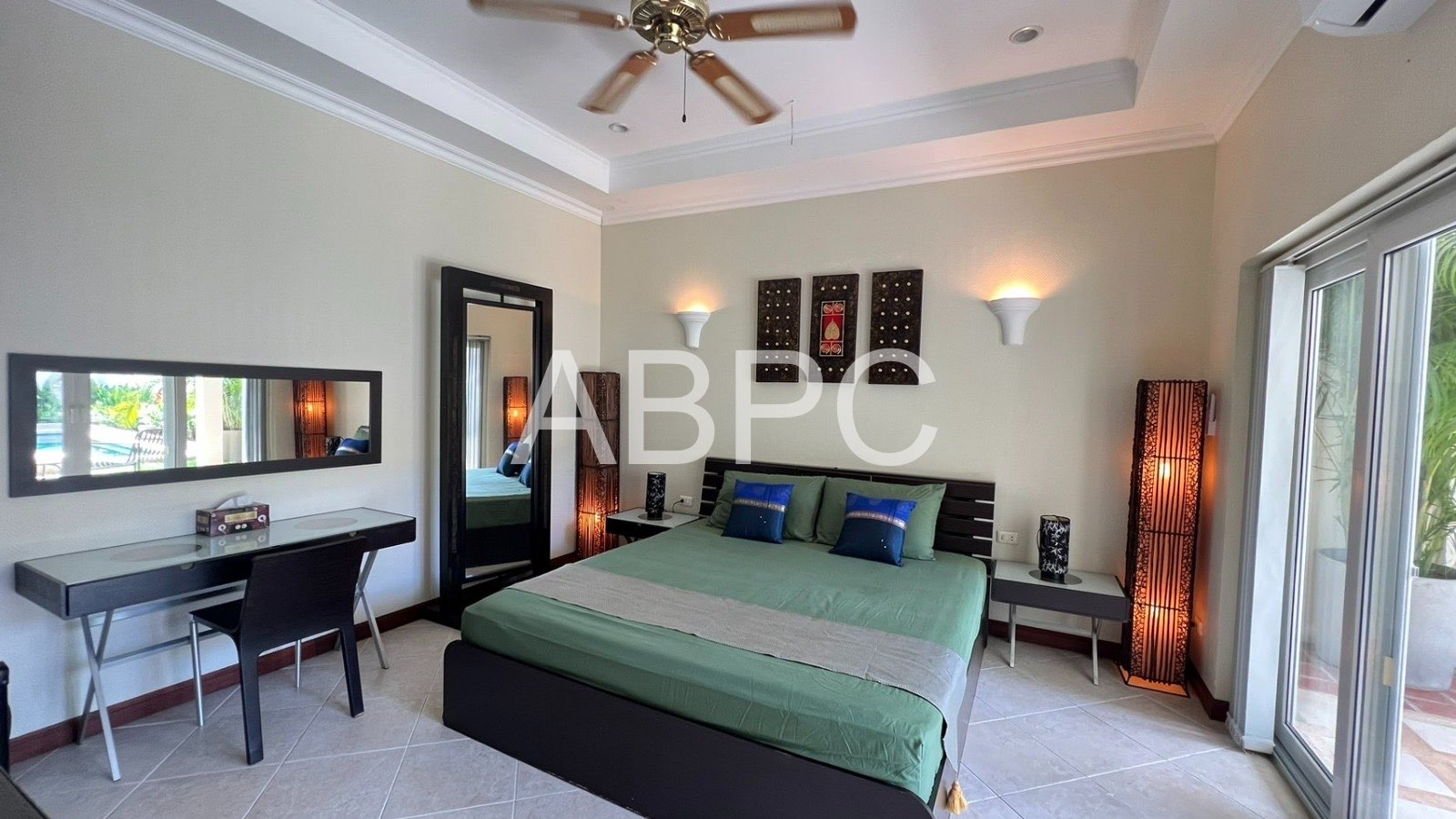 Pool villa For rent or Sale in Prahtamnak photo 3