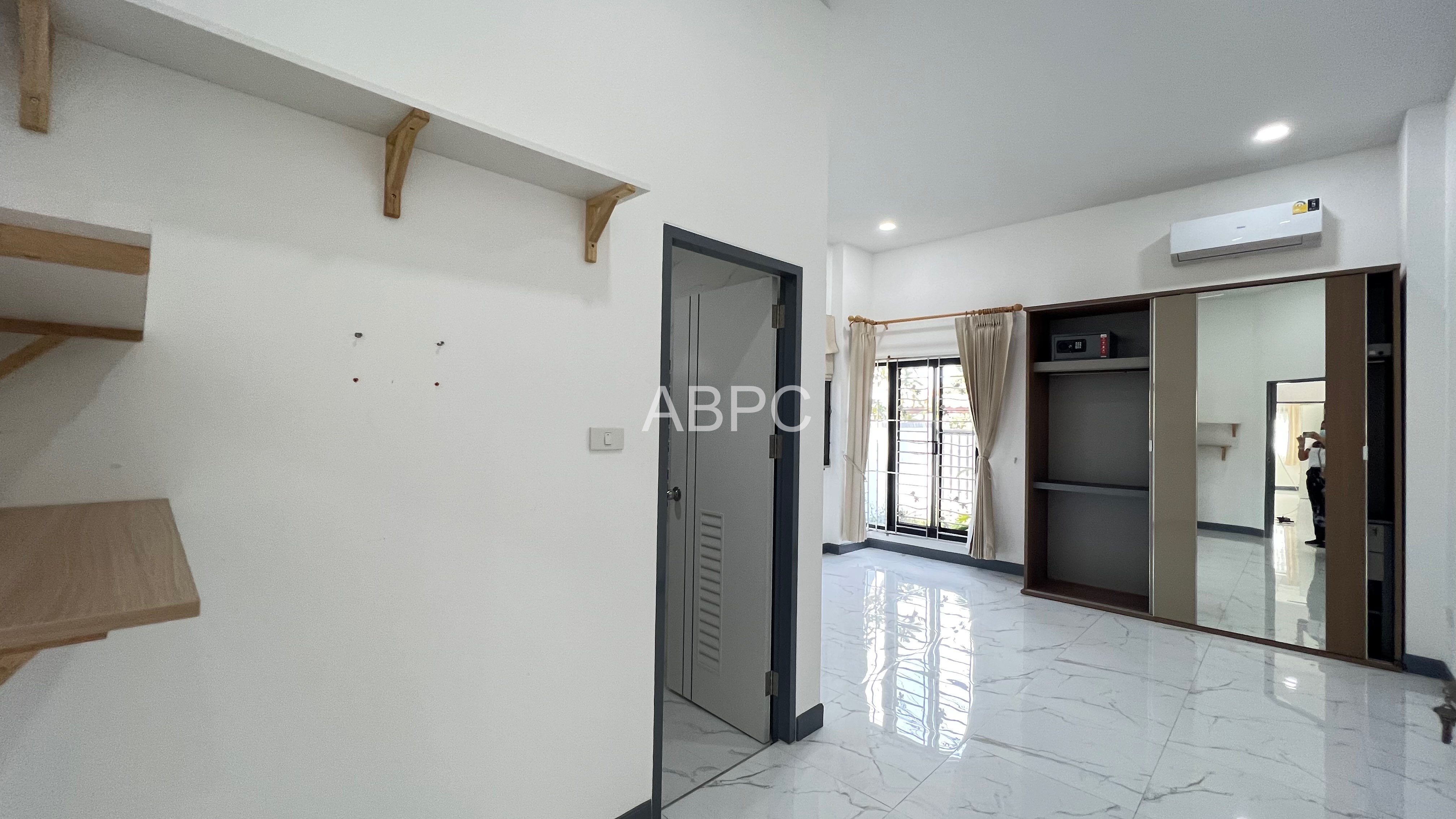 3 Bedrooms 2 Bathrooms in East pattaya photo 2