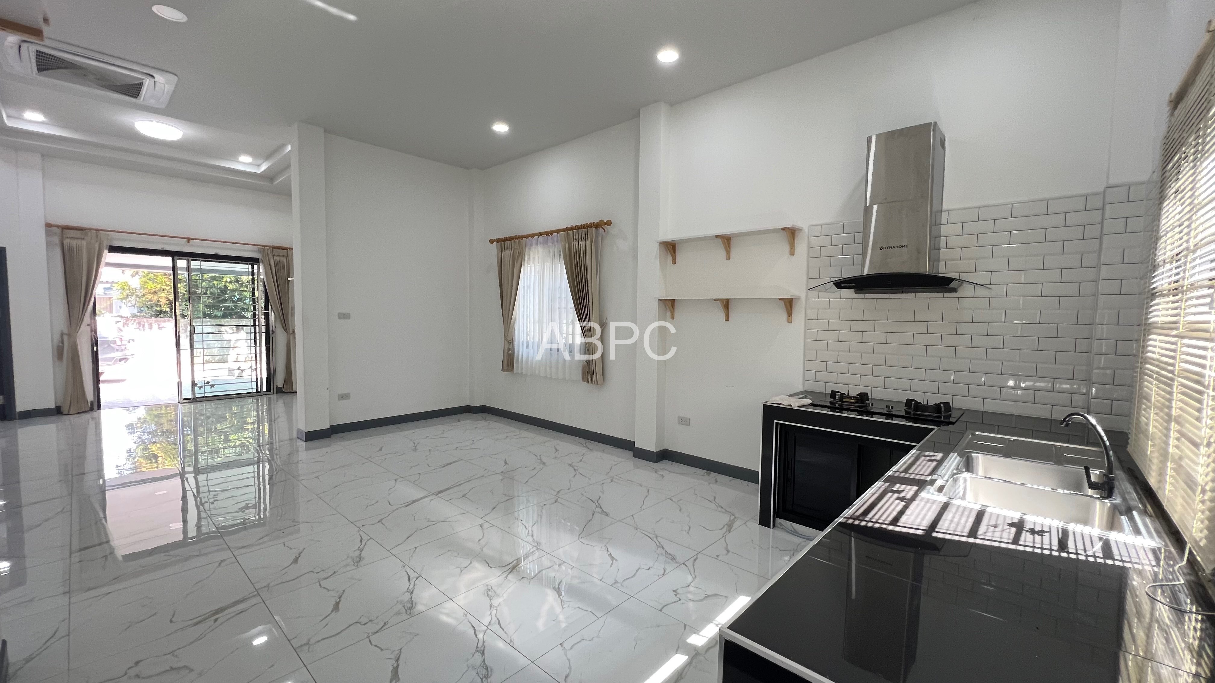 3 Bedrooms 2 Bathrooms in East pattaya photo 9