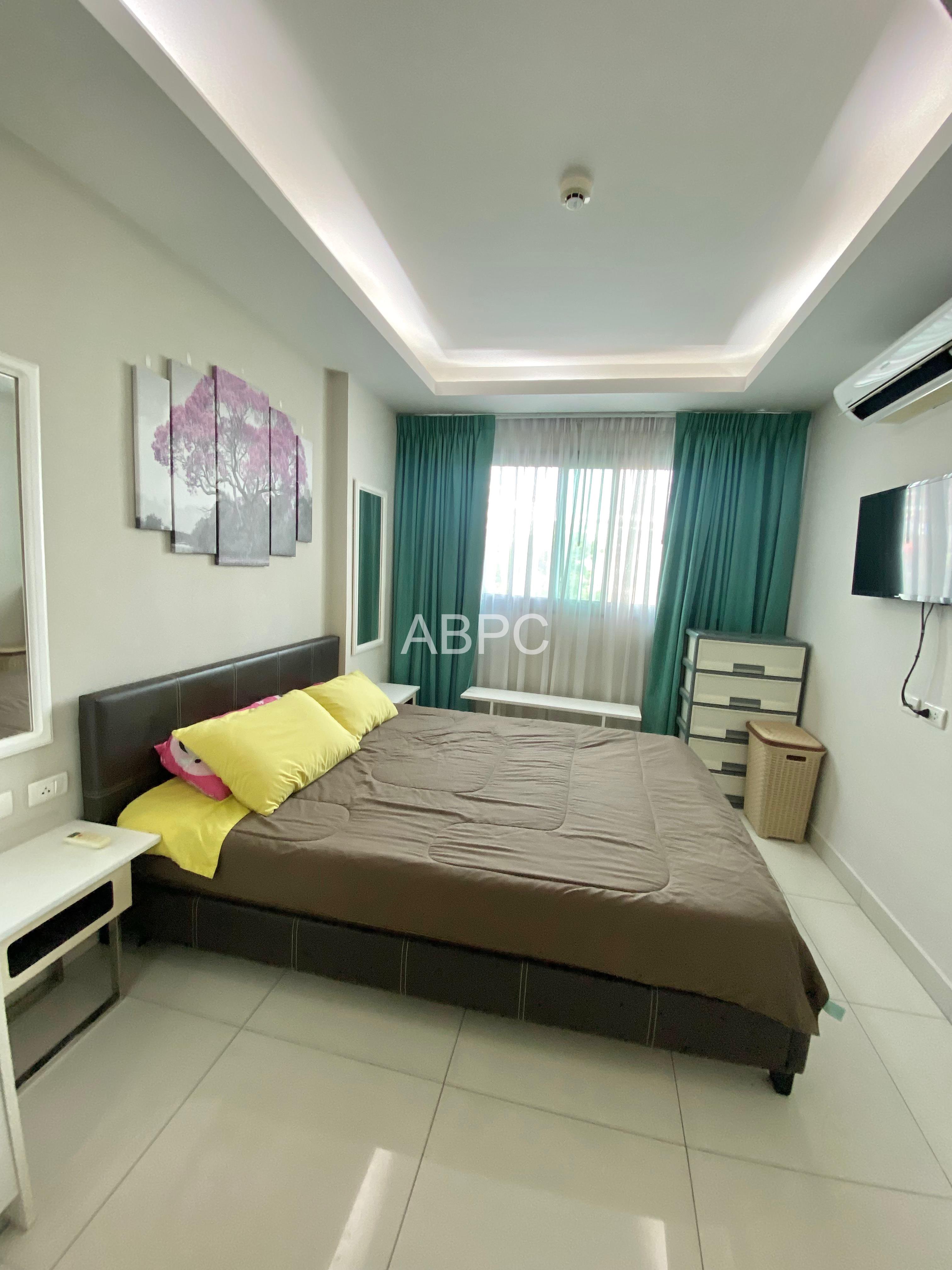 Pool View 1 Bed 1 Bath Condo in Pratumnak photo 3