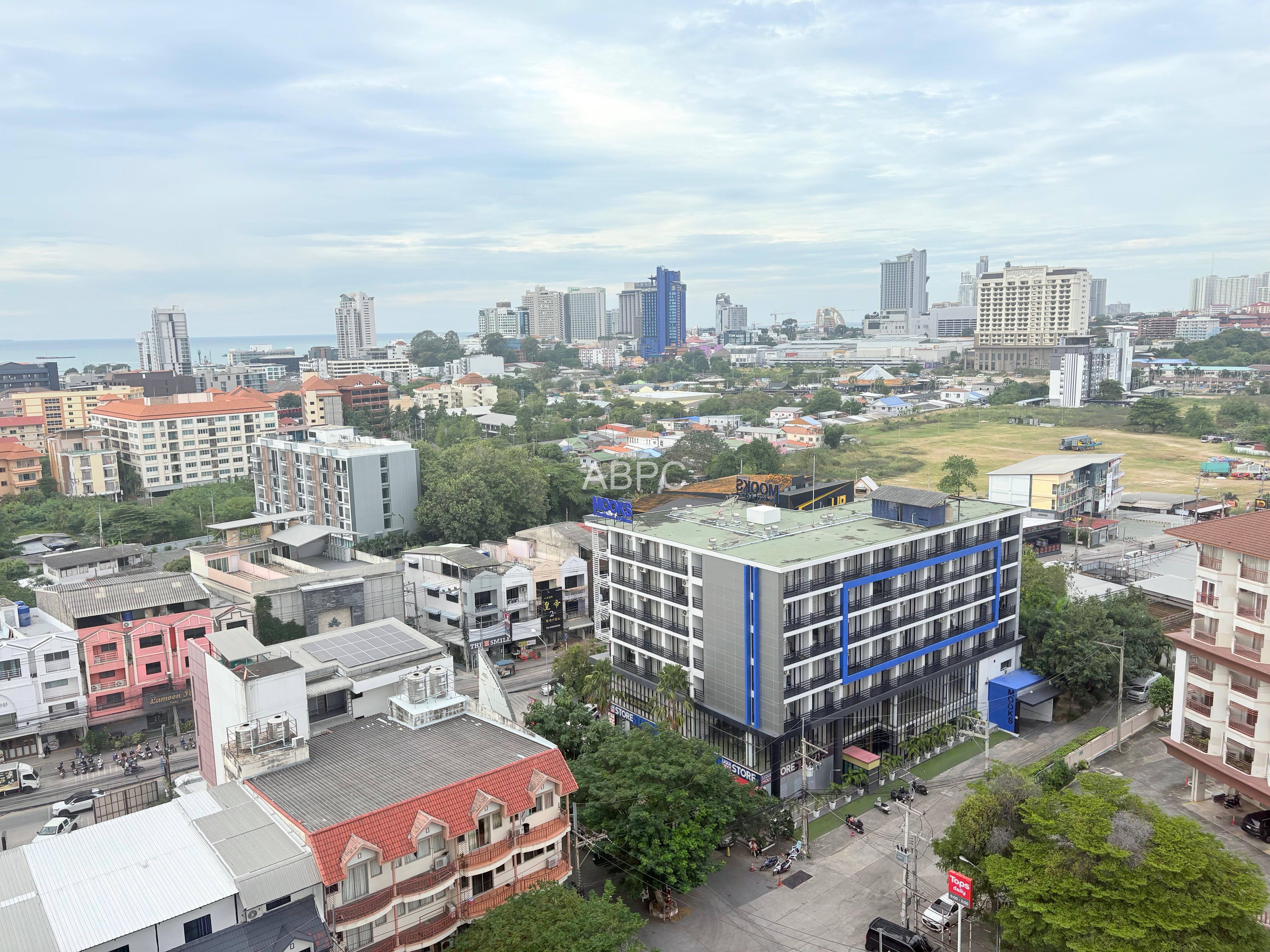 Stunning renovation central Pattaya photo 5