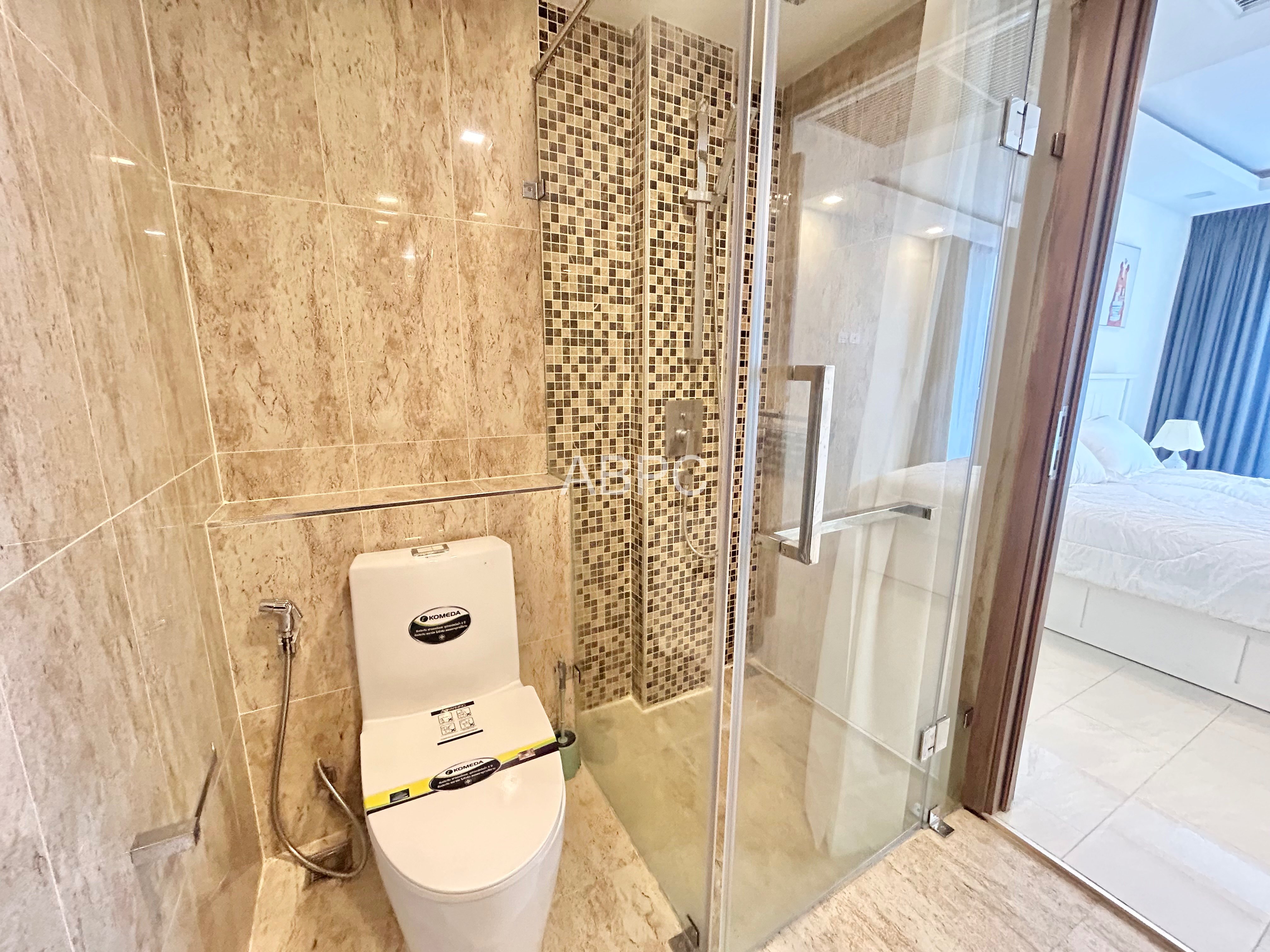1 Bed - 1 Bath Condo in Central Pattaya photo 2