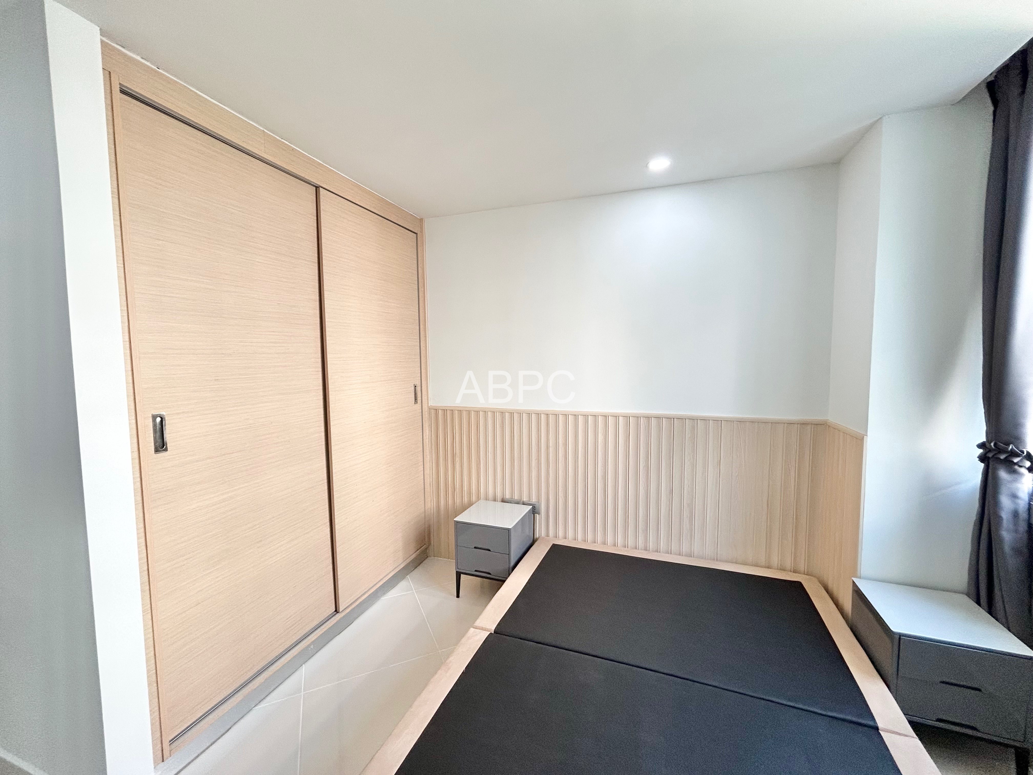 Newly Renovated 2 Bedroom For Sale in Jomtien photo 3