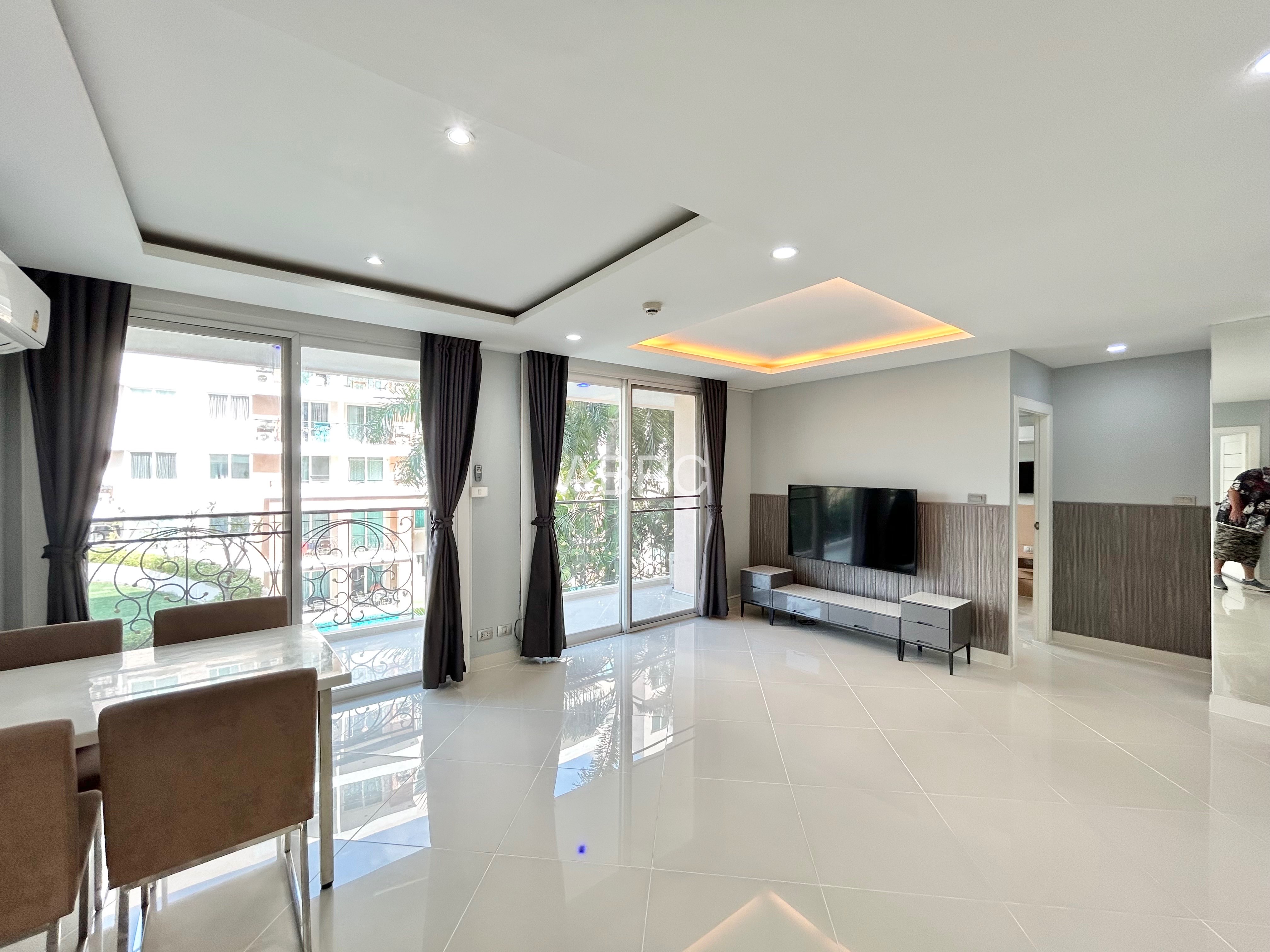 Newly Renovated 2 Bedroom For Sale in Jomtien photo 8