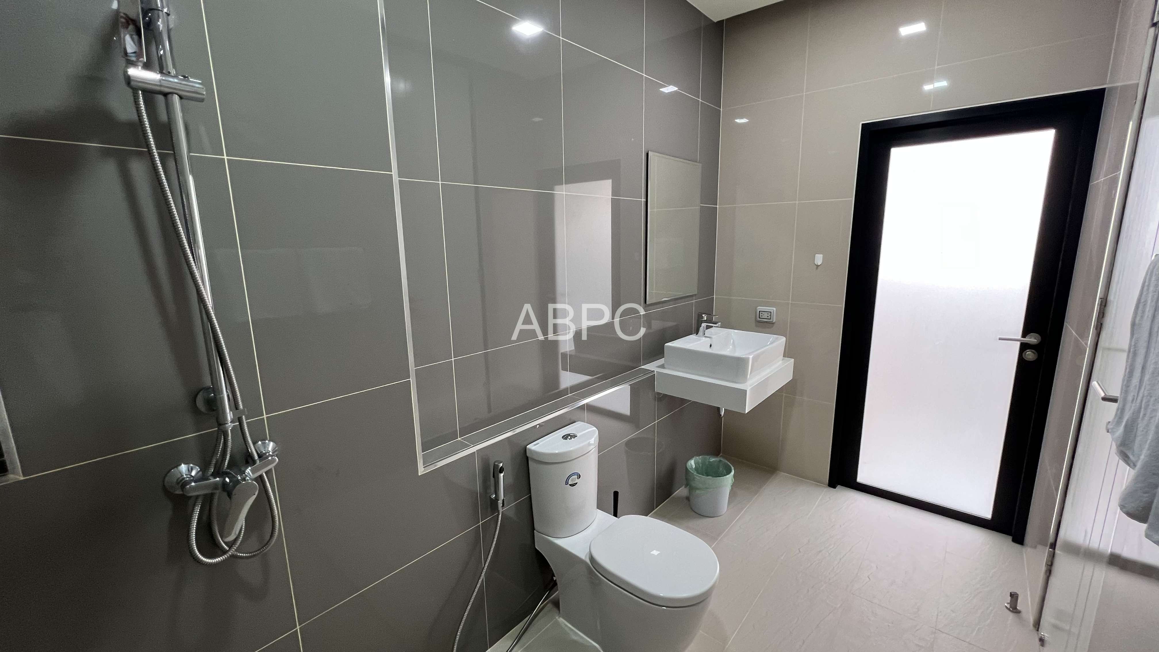 JUST IN 2 Bedroom House in Huay Yai photo 2
