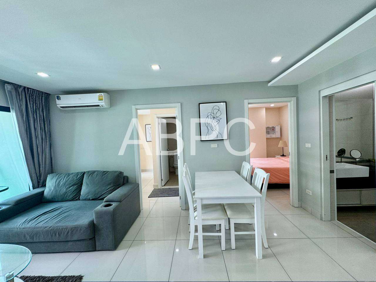 2 Bedrooms 2 Bathrooms in Pratumnak photo 8