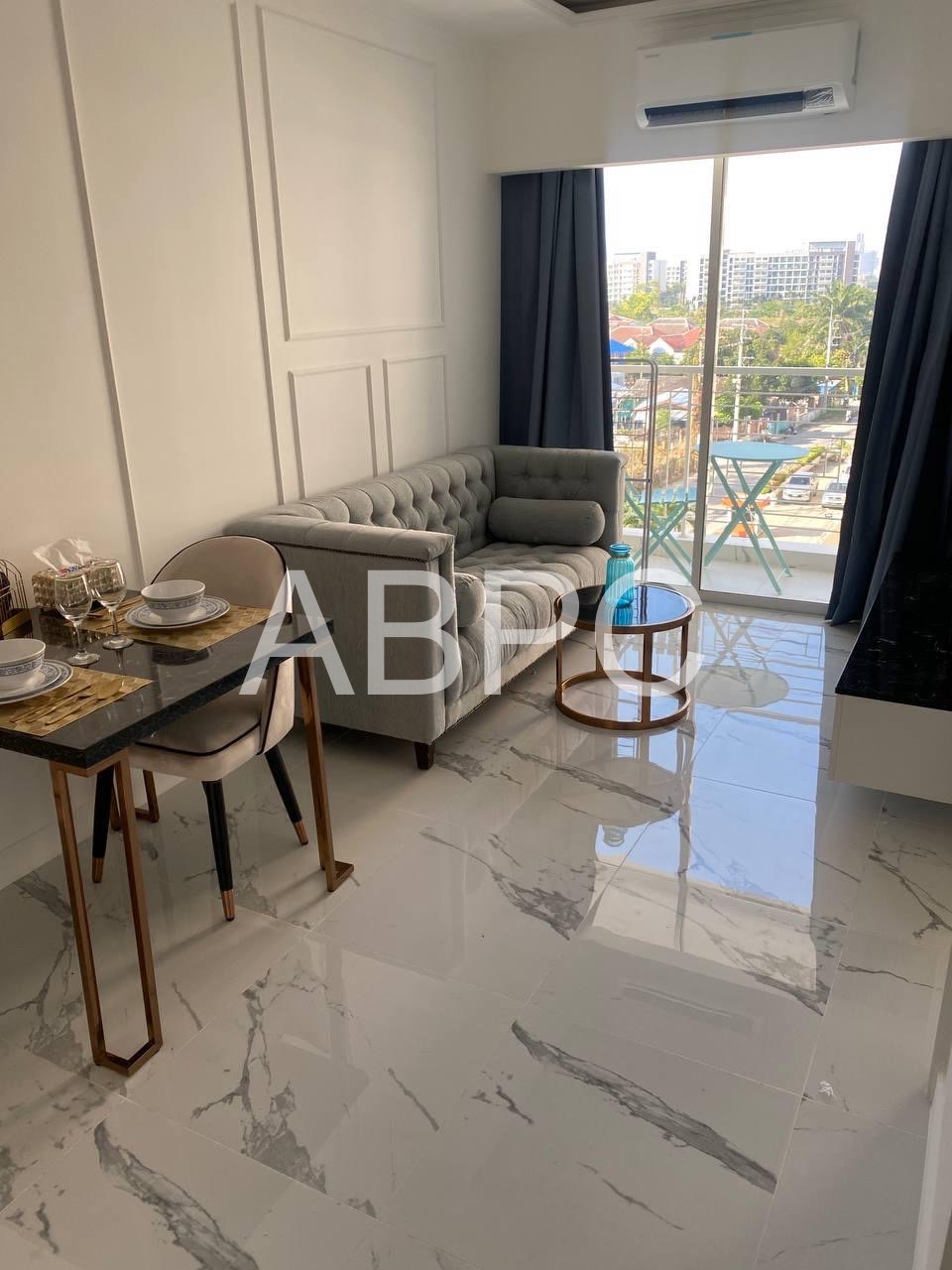 URGENT SALE One Bedroom Condo in Empire photo 4