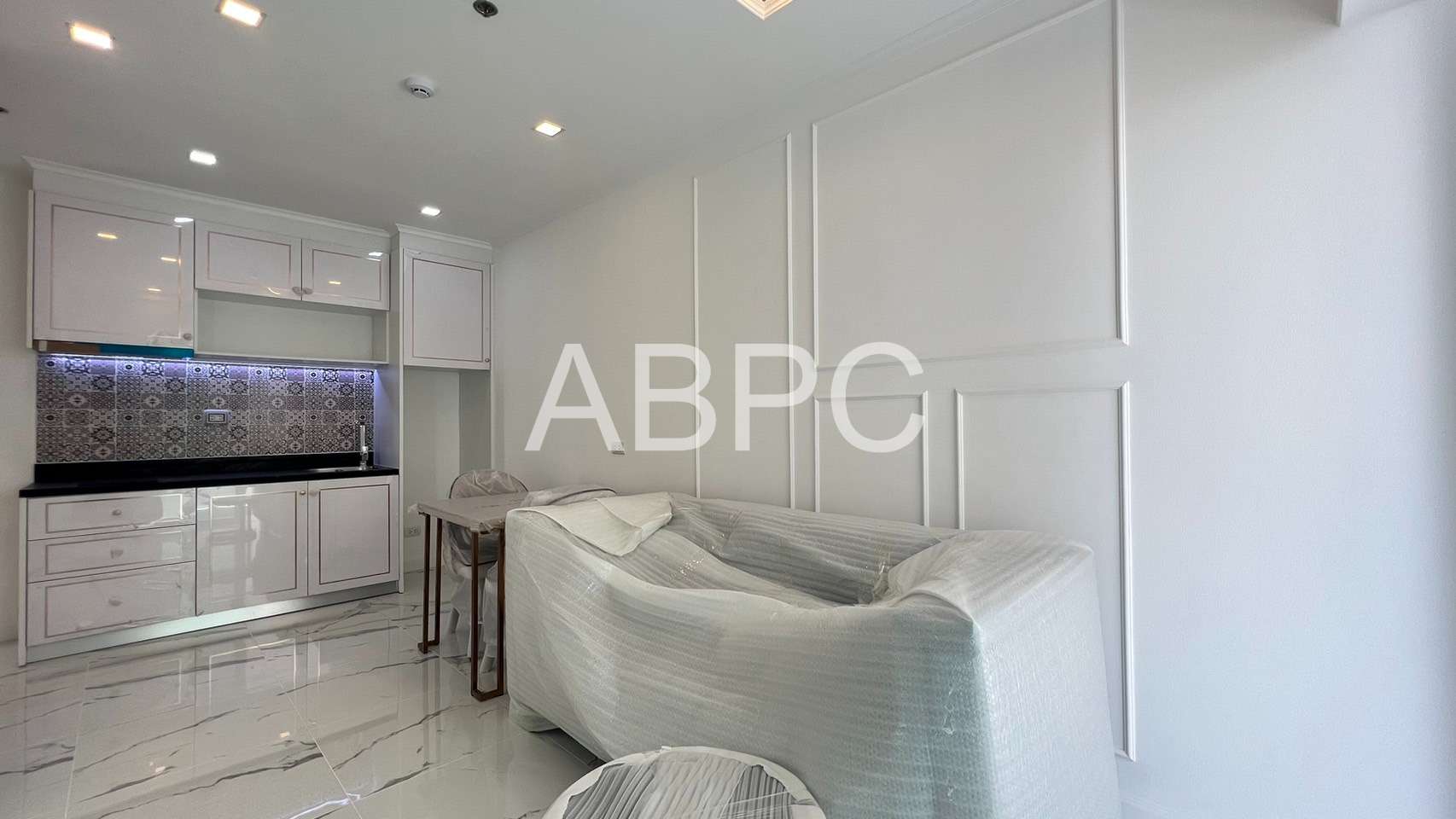 1 Bedroom for Sale in The Empire tower Jomtien photo 2