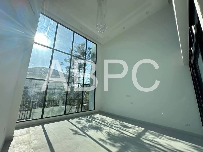 Pool Villa For Sale photo 2